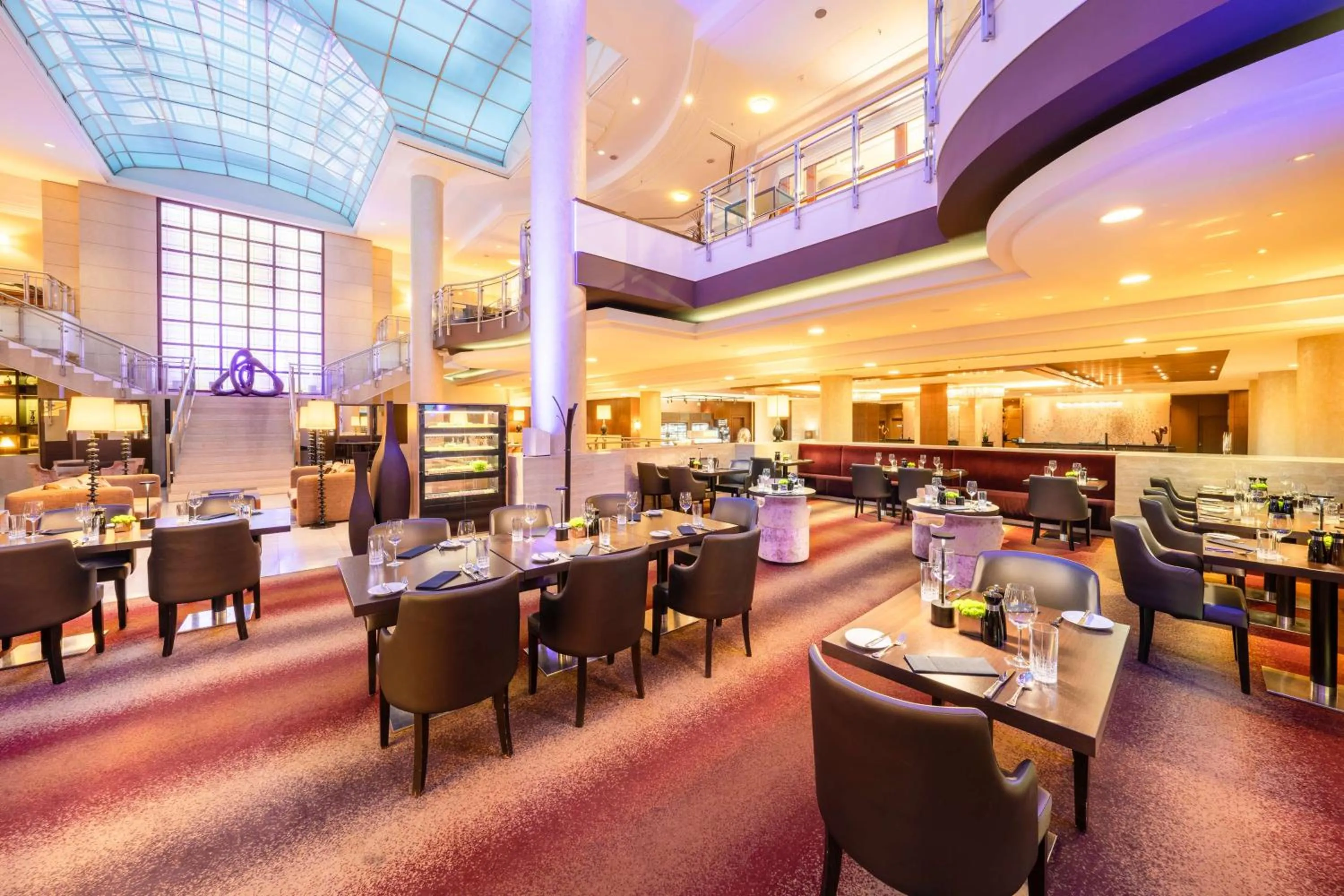Restaurant/places to eat in Hilton Berlin