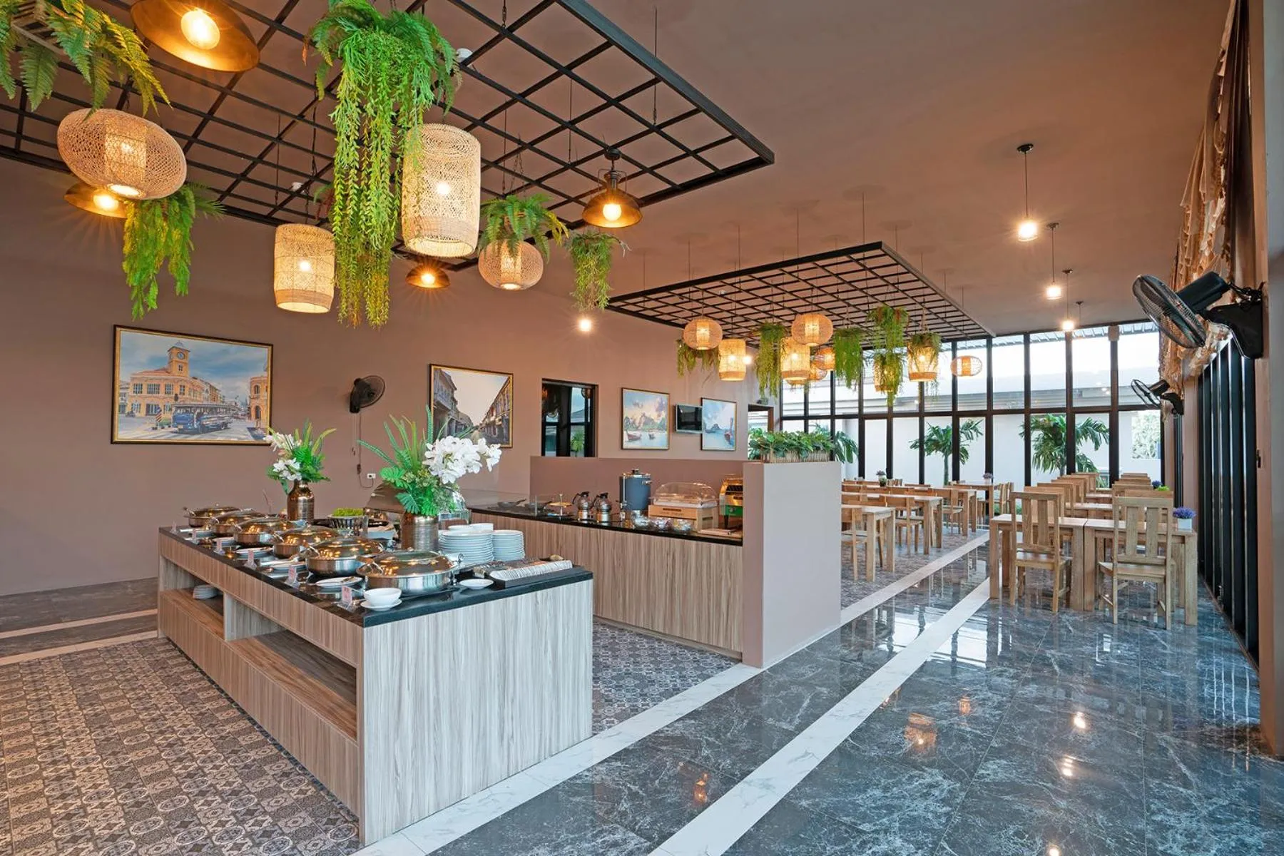 Restaurant/places to eat in Gold Chariot Pool Villa, Phuket - SHA Plus Certified