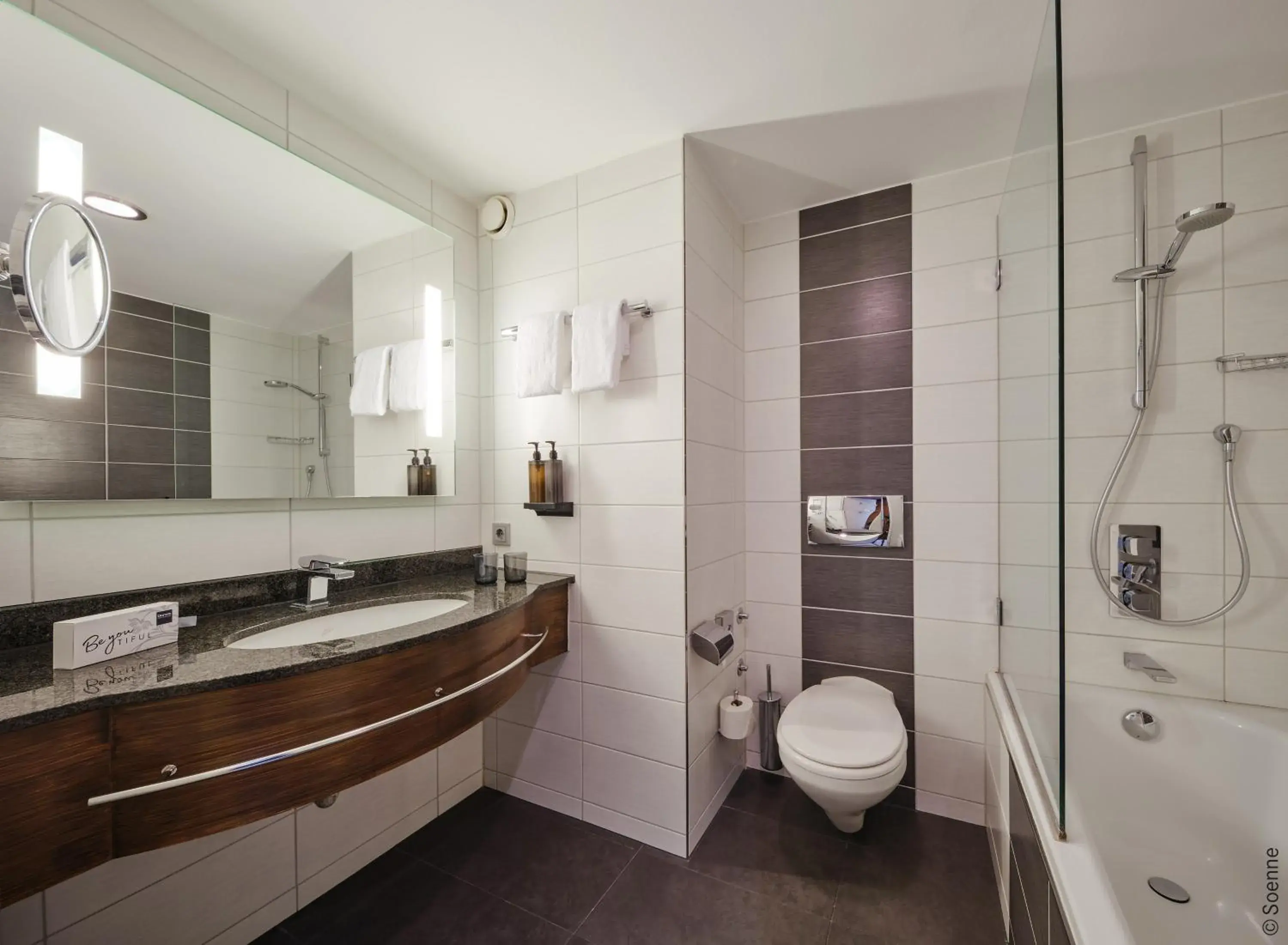 Deluxe Twin Room in Dorint Hotel Bonn Deluxe Twin Room in Dorint Hotel Bonn