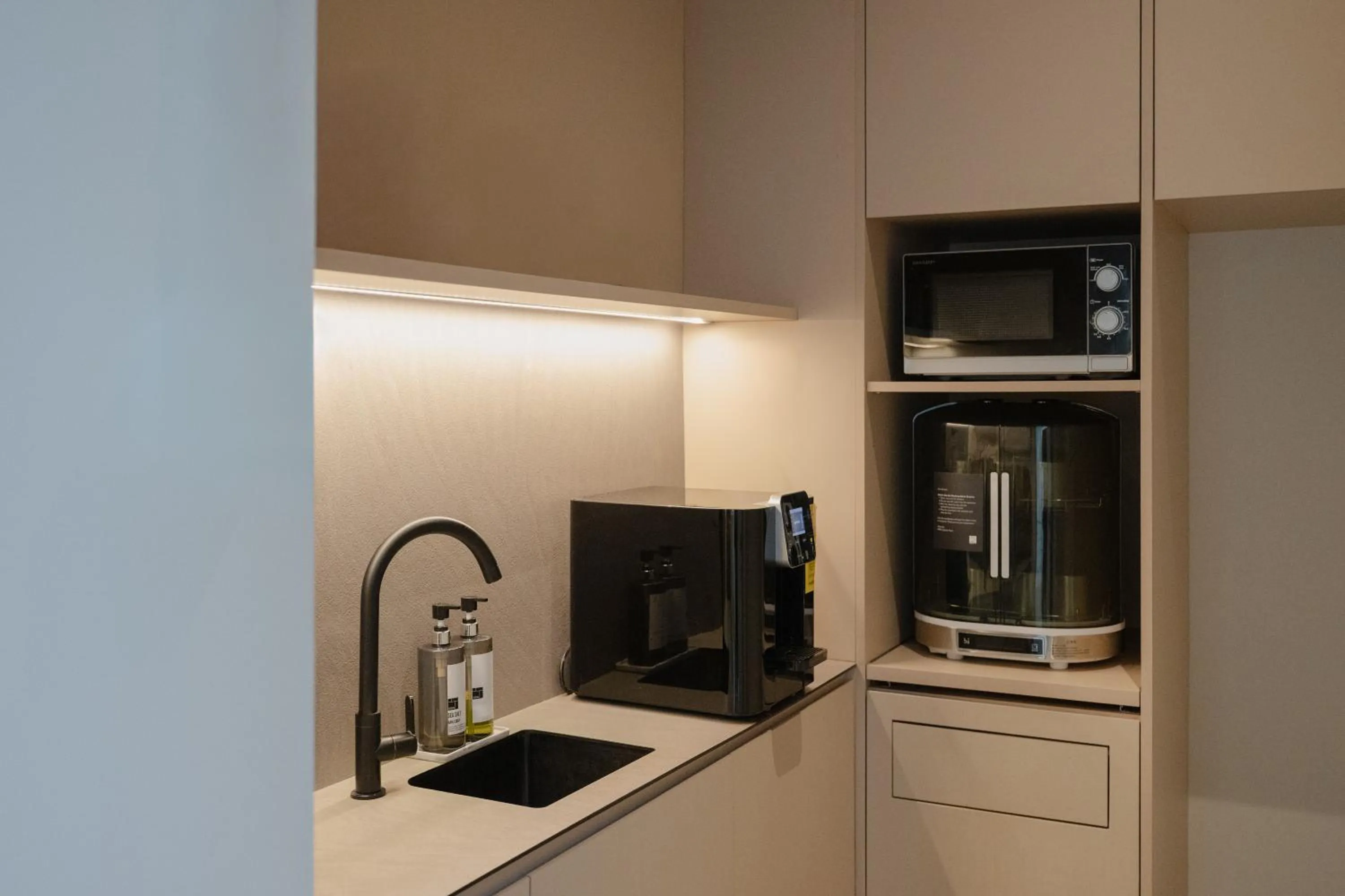 microwave in KINN Capsule - HER Space, Female Only