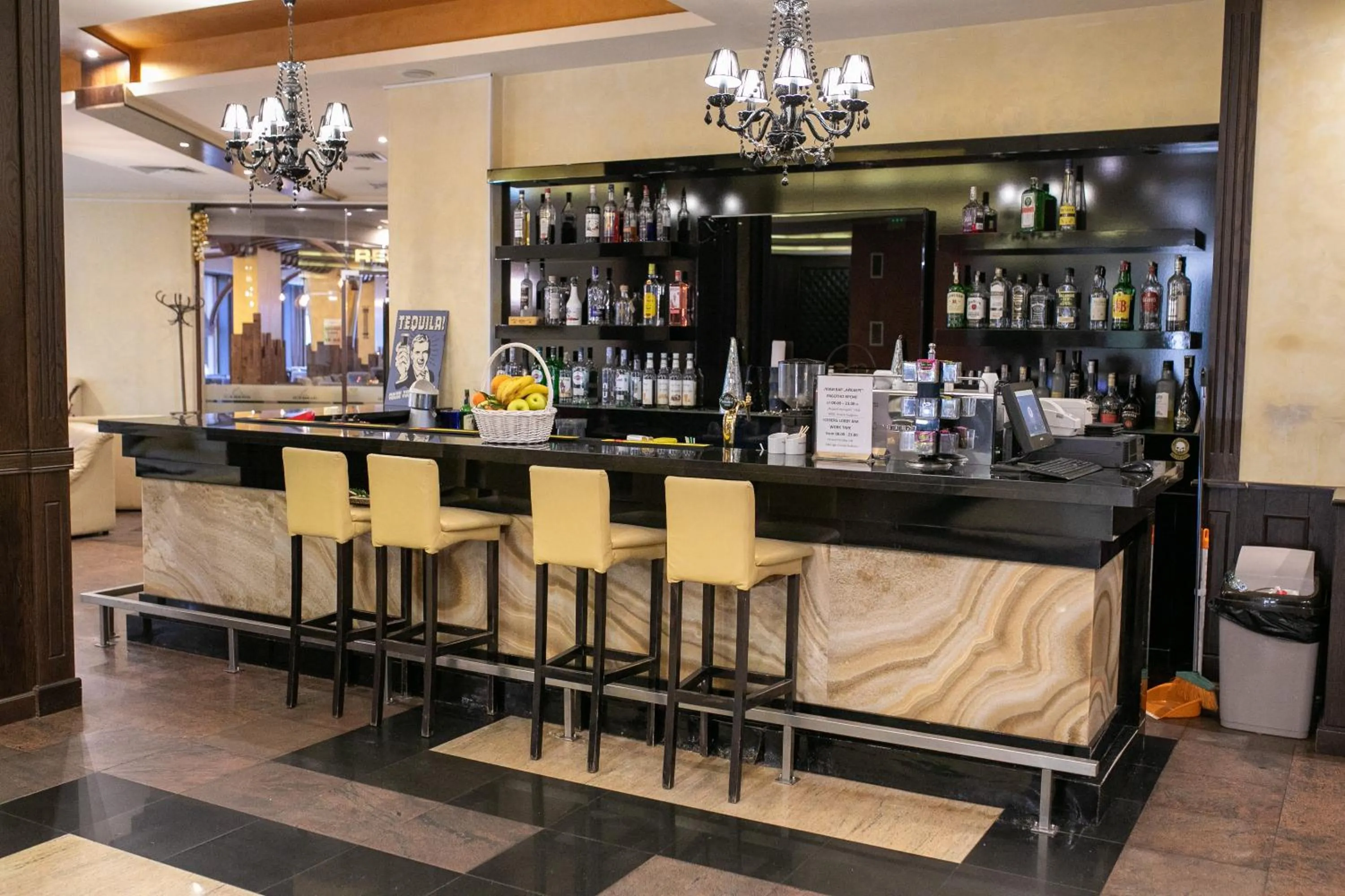Lounge or bar in Hotel Iceberg Borovets