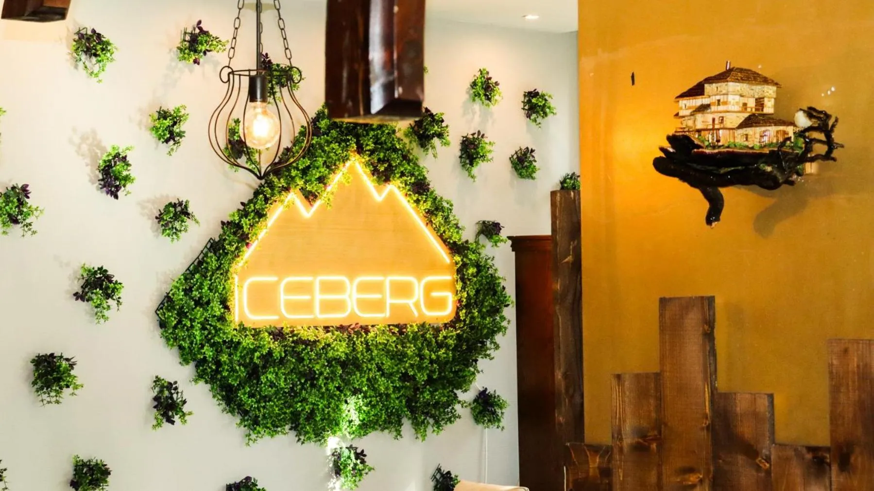 Restaurant/places to eat in Hotel Iceberg Borovets