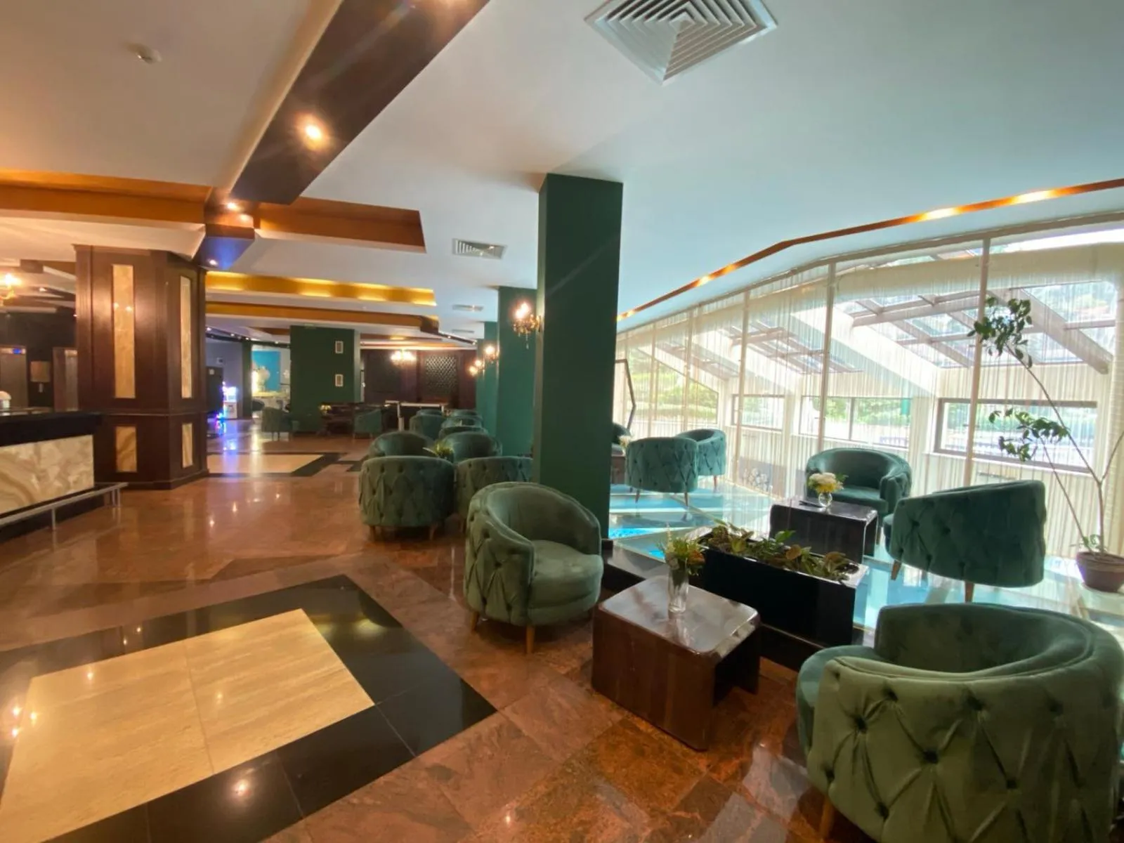 Lobby or reception in Hotel Iceberg Borovets