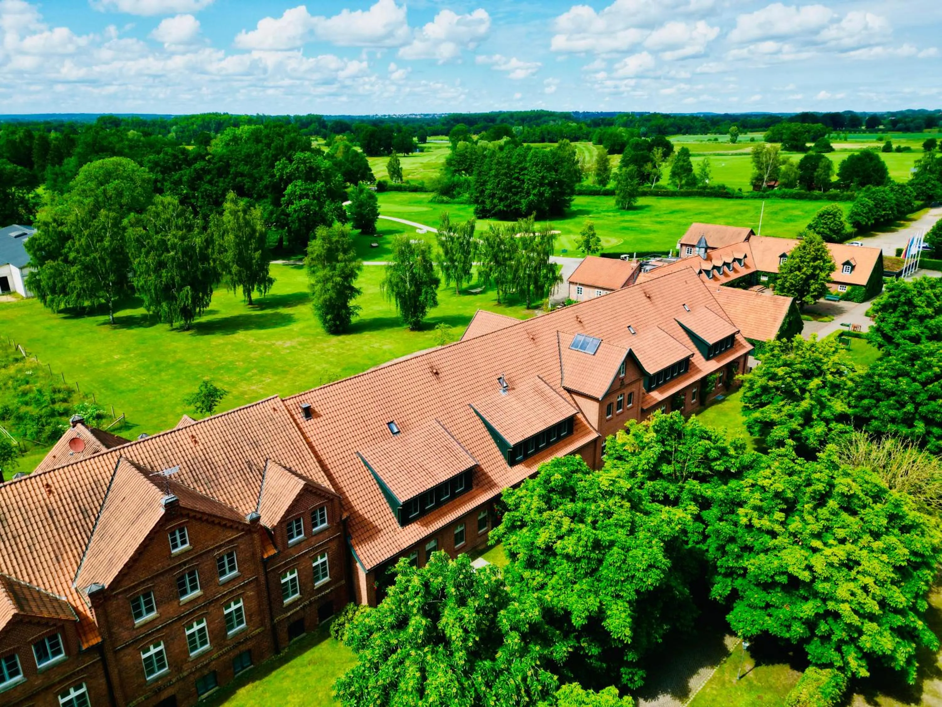 Photo of the whole room in Golfhotel Schloss Lüdersburg Golf & Spa