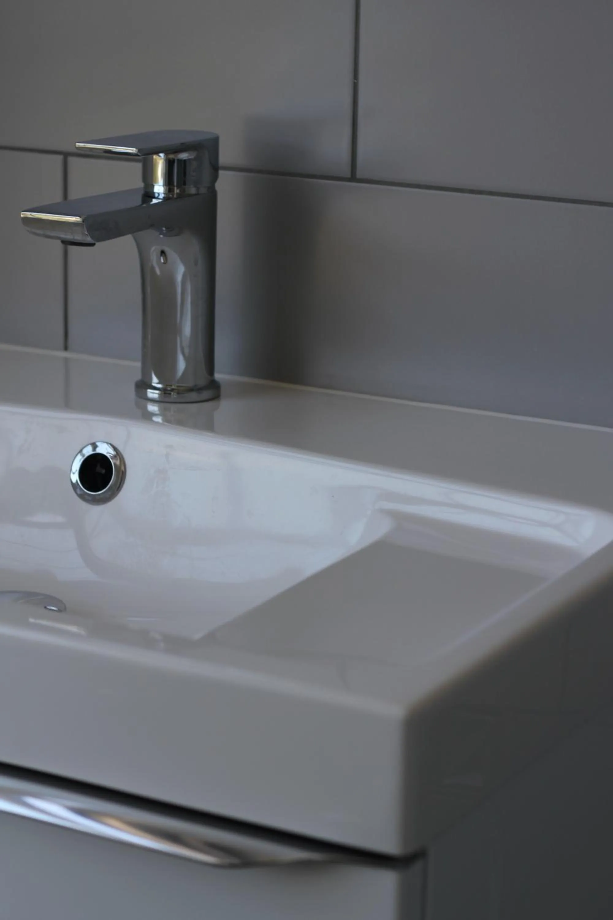 Bathroom in The Five Pilchards Inn