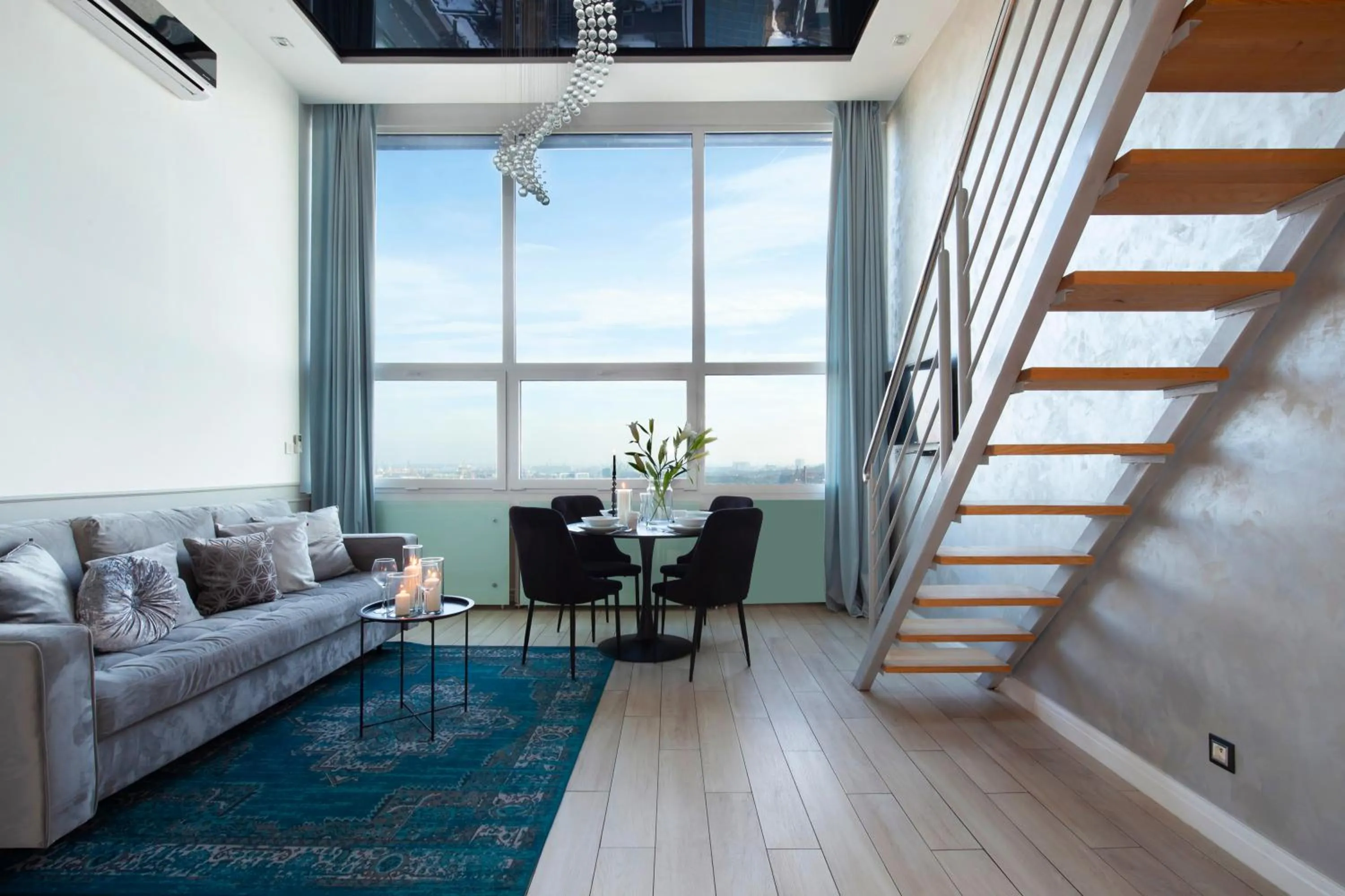 Living room in Panorama- the View of Gdańsk by Elite Apartments