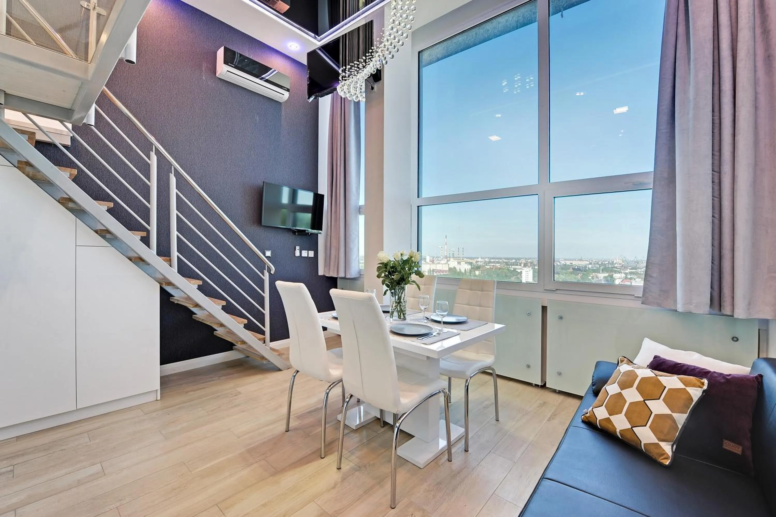 TV and multimedia in Panorama- the View of Gdańsk by Elite Apartments