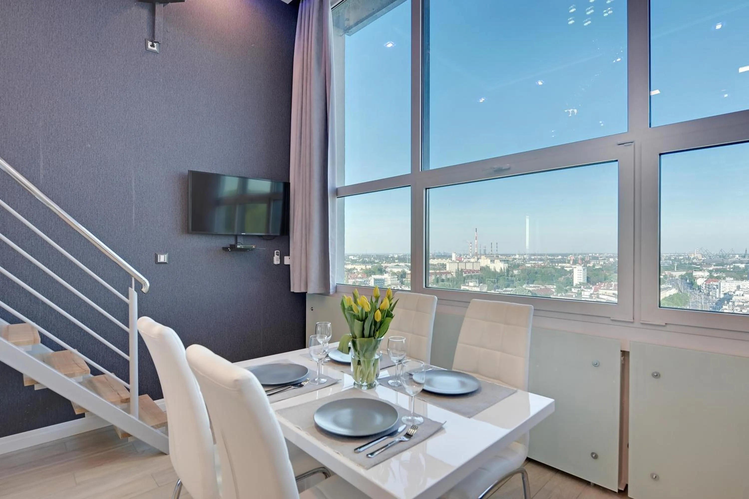TV and multimedia in Panorama- the View of Gdańsk by Elite Apartments