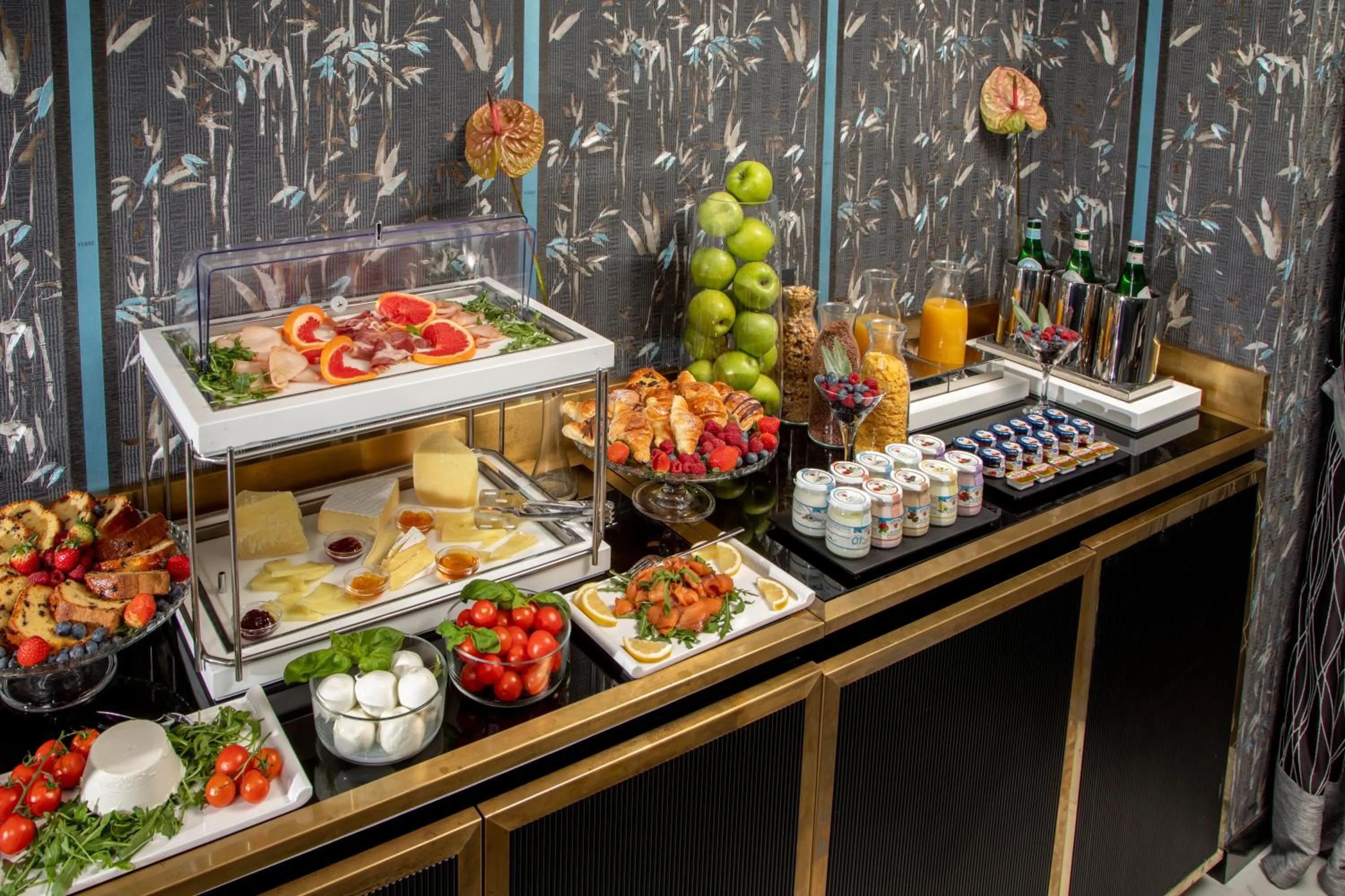 The Inn at the Spanish Steps Luxury Collection - Mario De' Fiori Suite