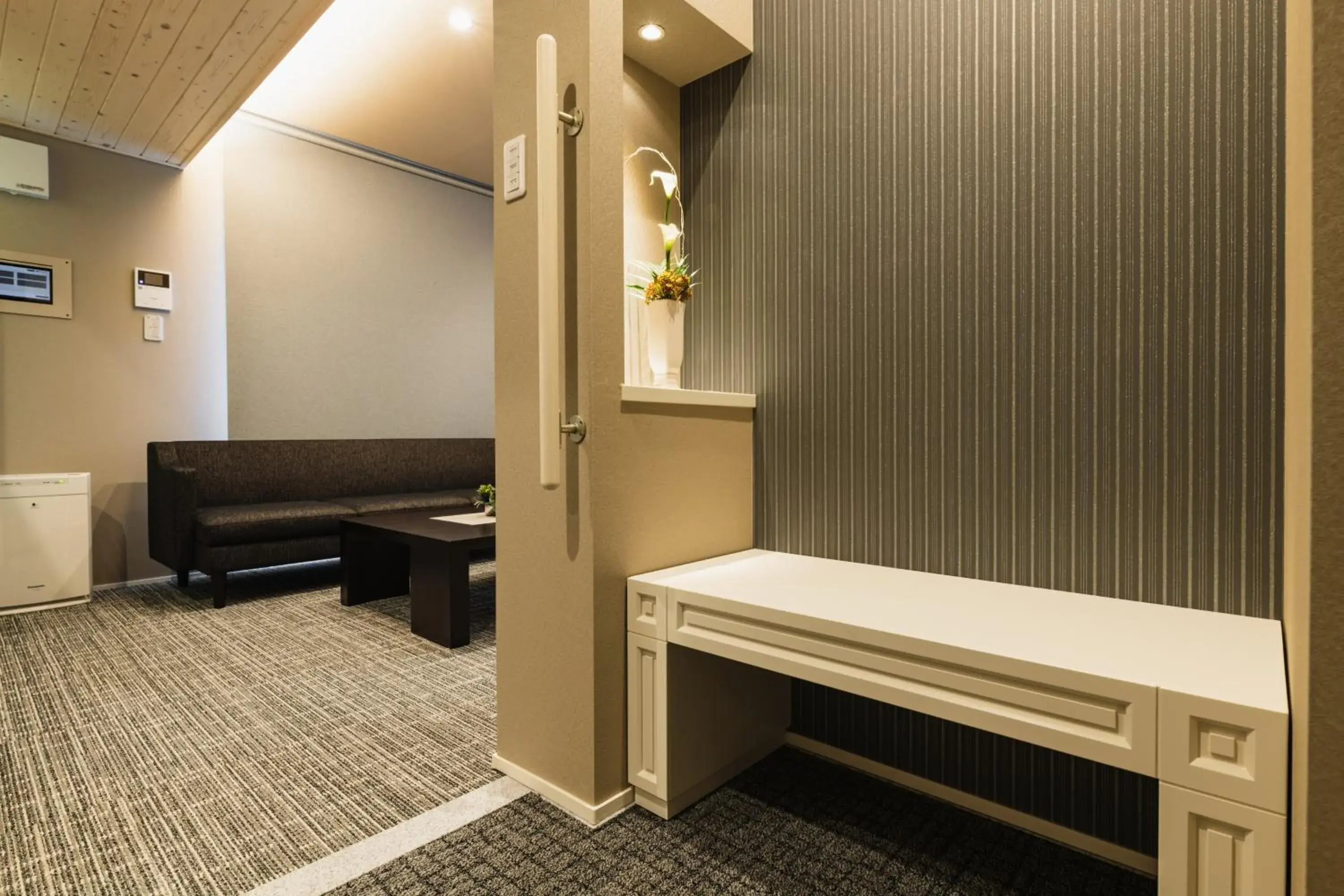 Standard Triple Room in GRAND BASE Yakuin Odori Standard Triple Room in GRAND BASE Yakuin Odori