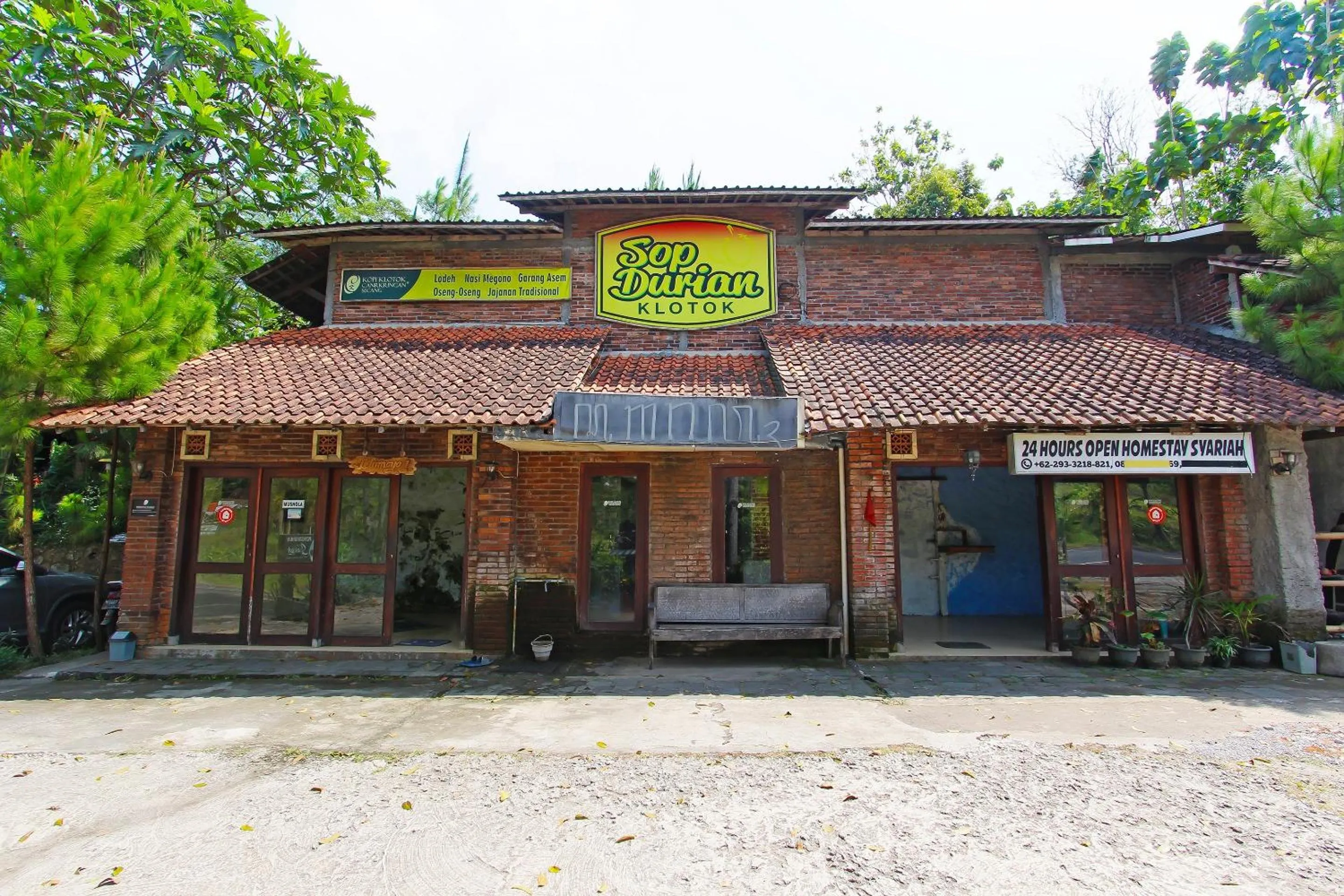 Facade/entrance in Hotel O Kopi Klotok Homestay Syariah