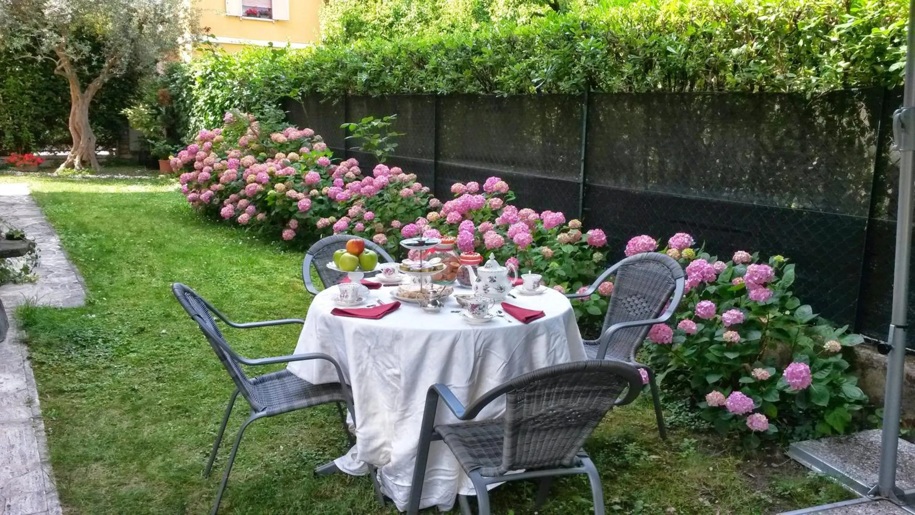 Garden in Bed & Breakfast Agli Aceri