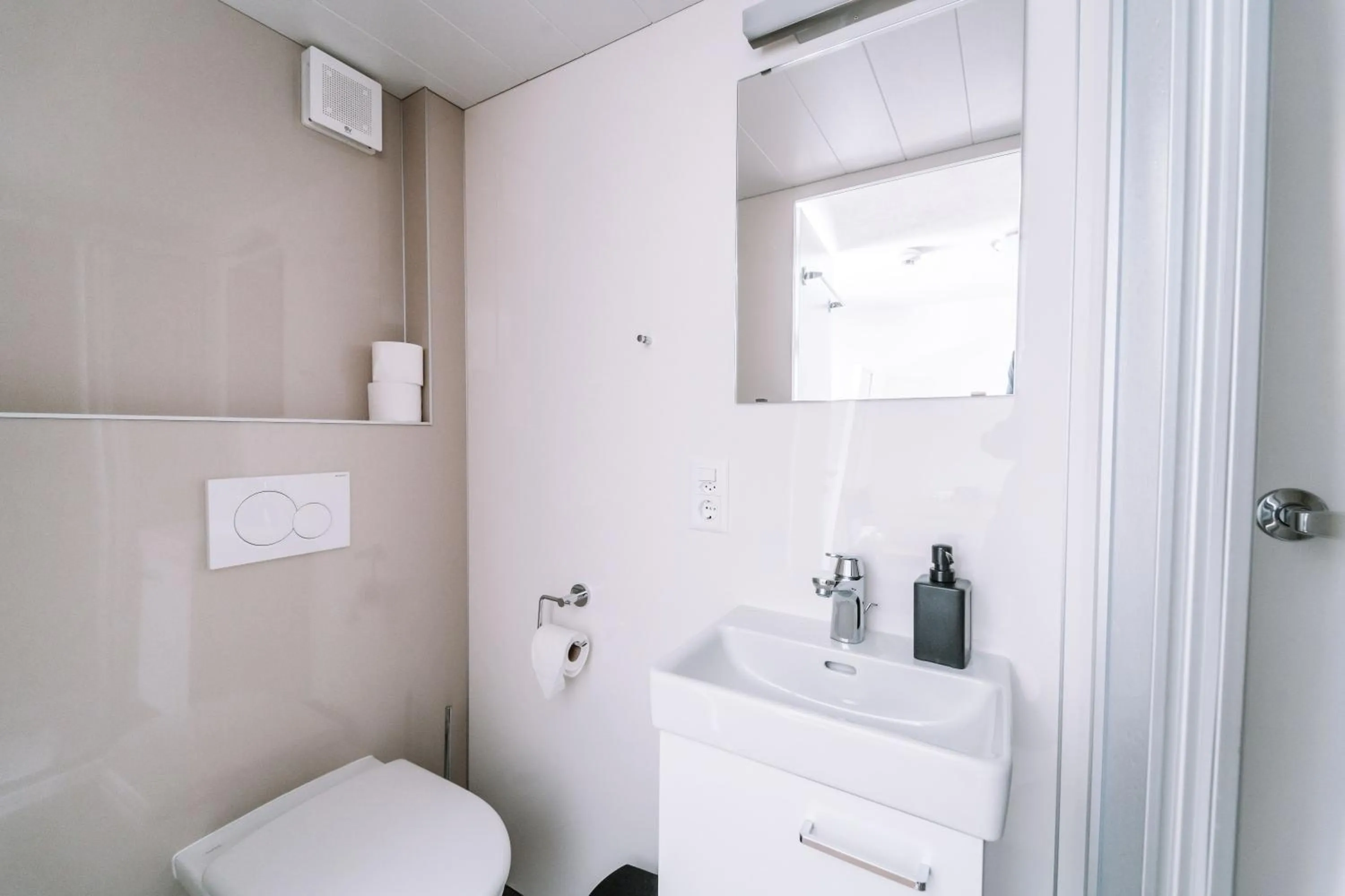 Bathroom in Hotel Les Amis