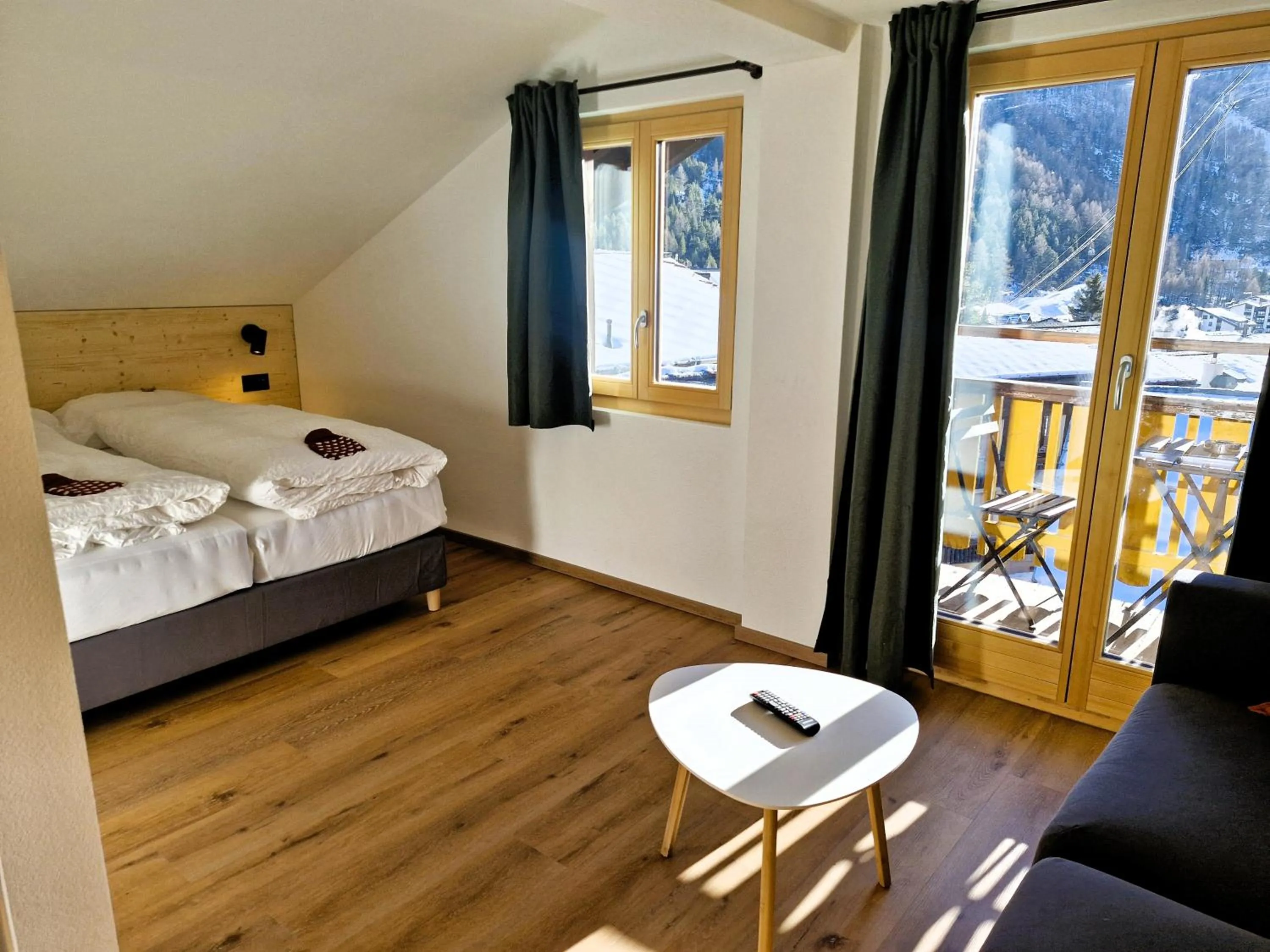 Bed in Hotel Les Amis