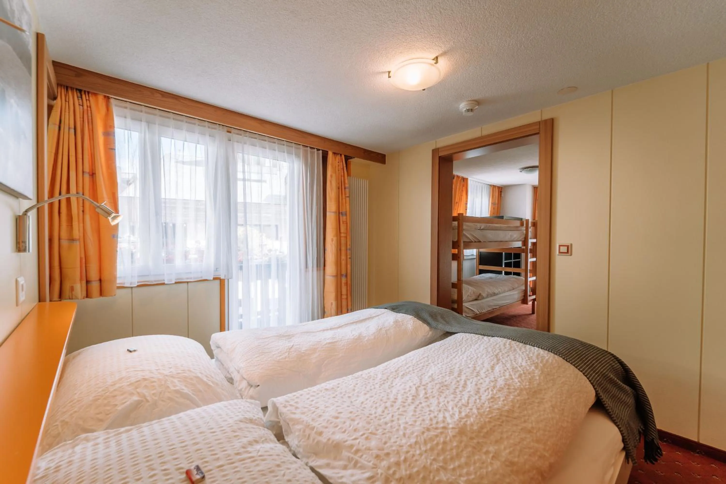 Bed in Hotel Les Amis