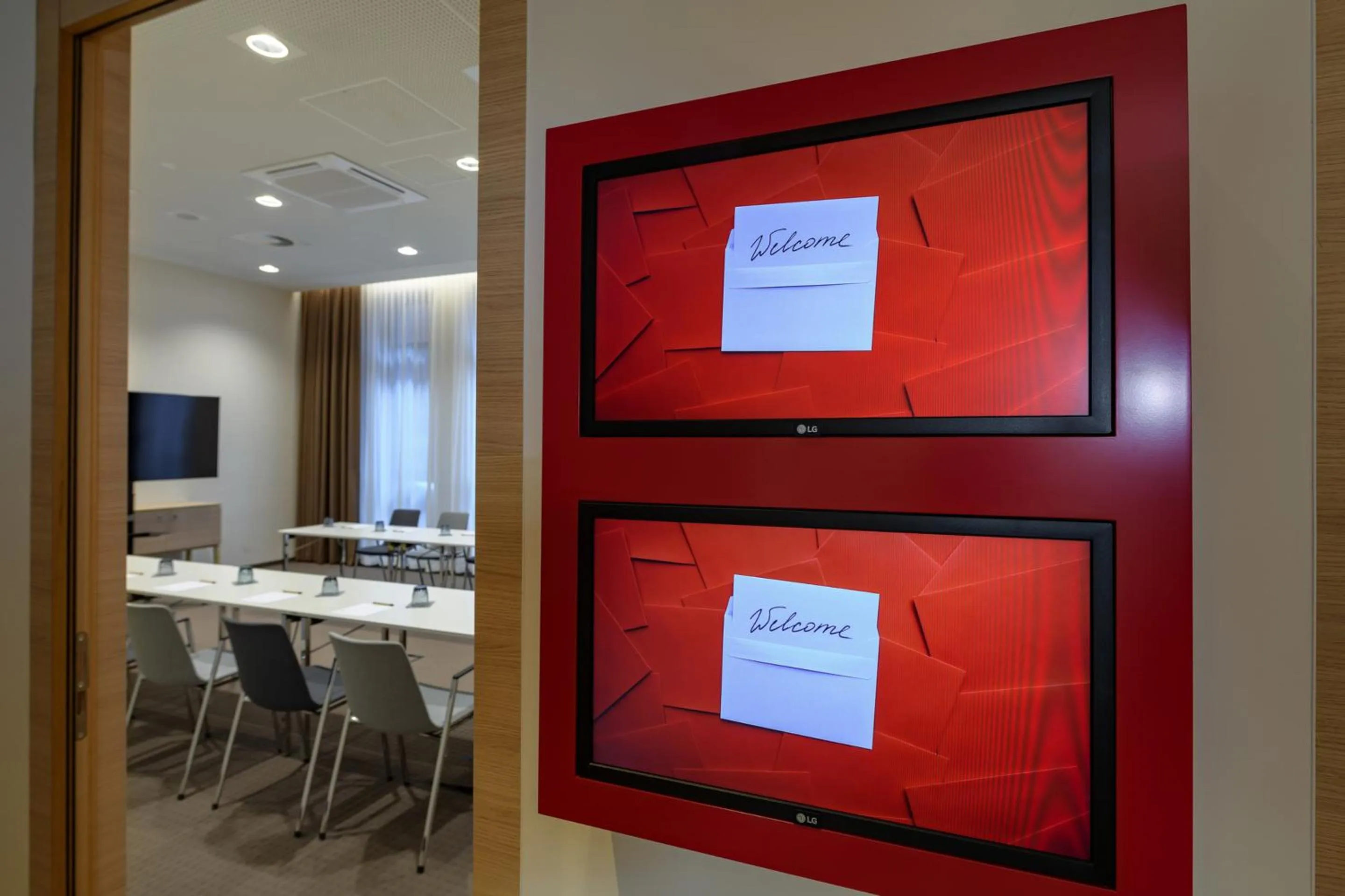 Meeting/conference room in IntercityHotel Herford