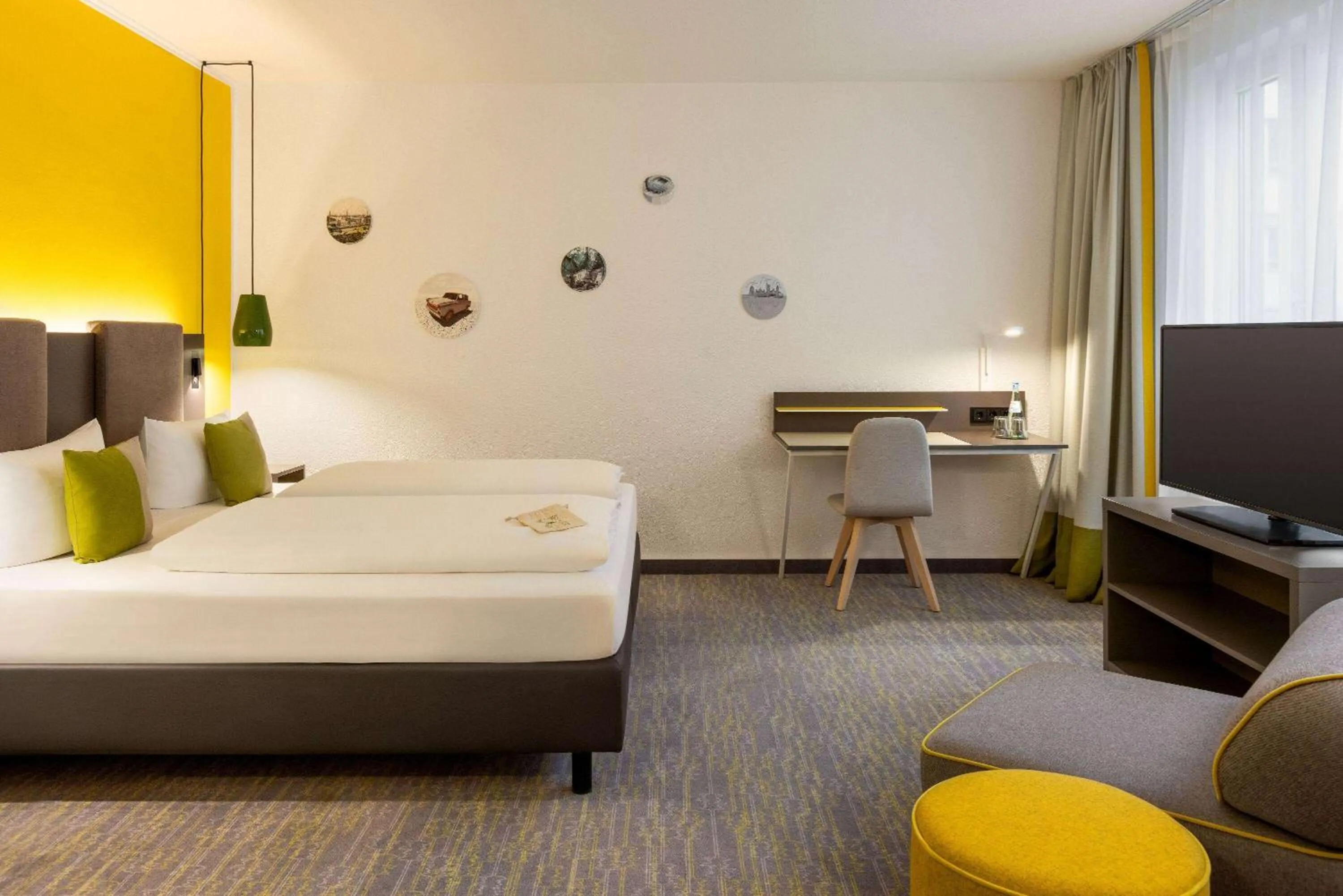 Photo of the whole room, Bed in Vienna House Easy by Wyndham Leipzig