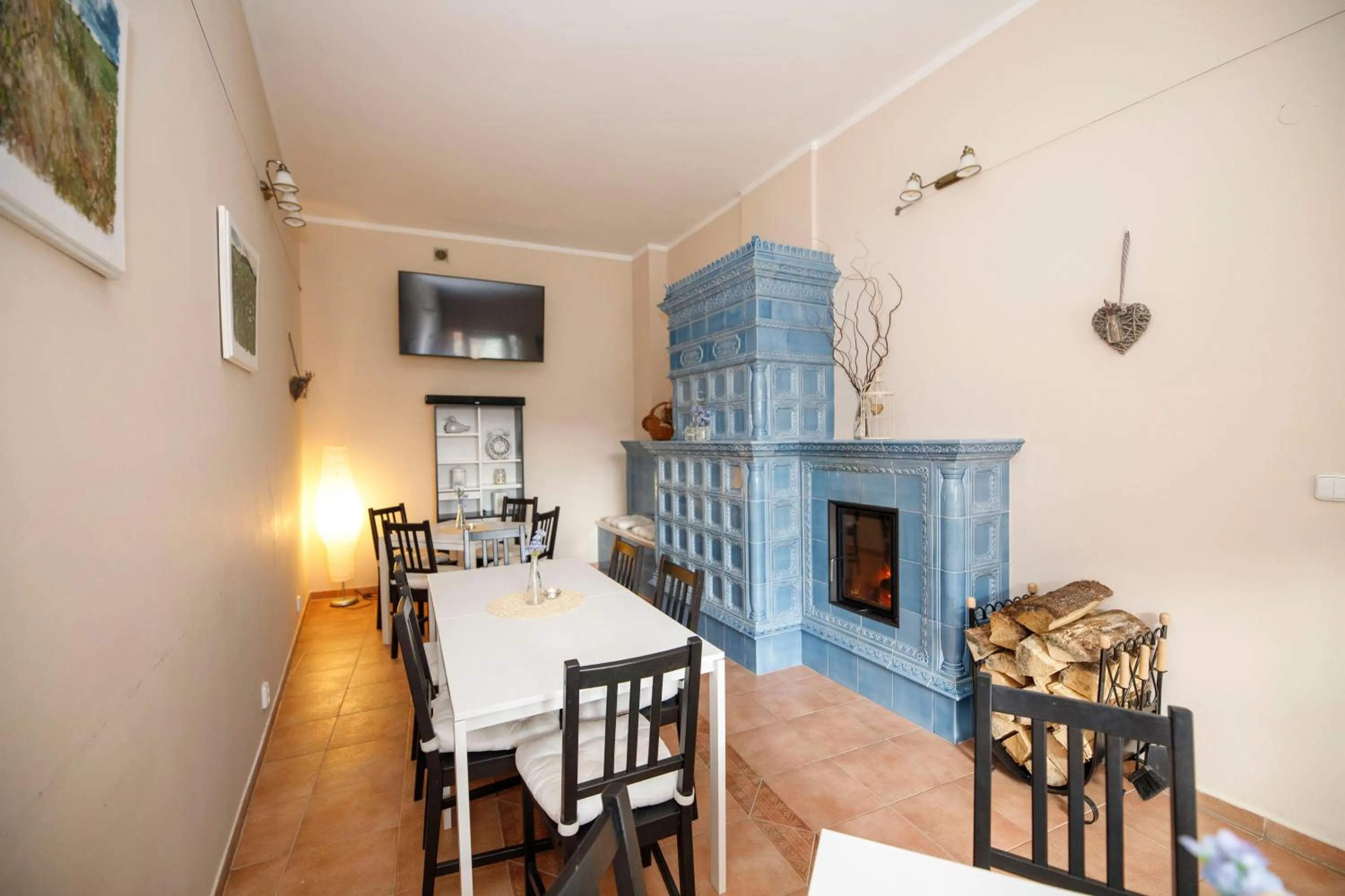 Communal lounge/ TV room in Hotel Modrásek