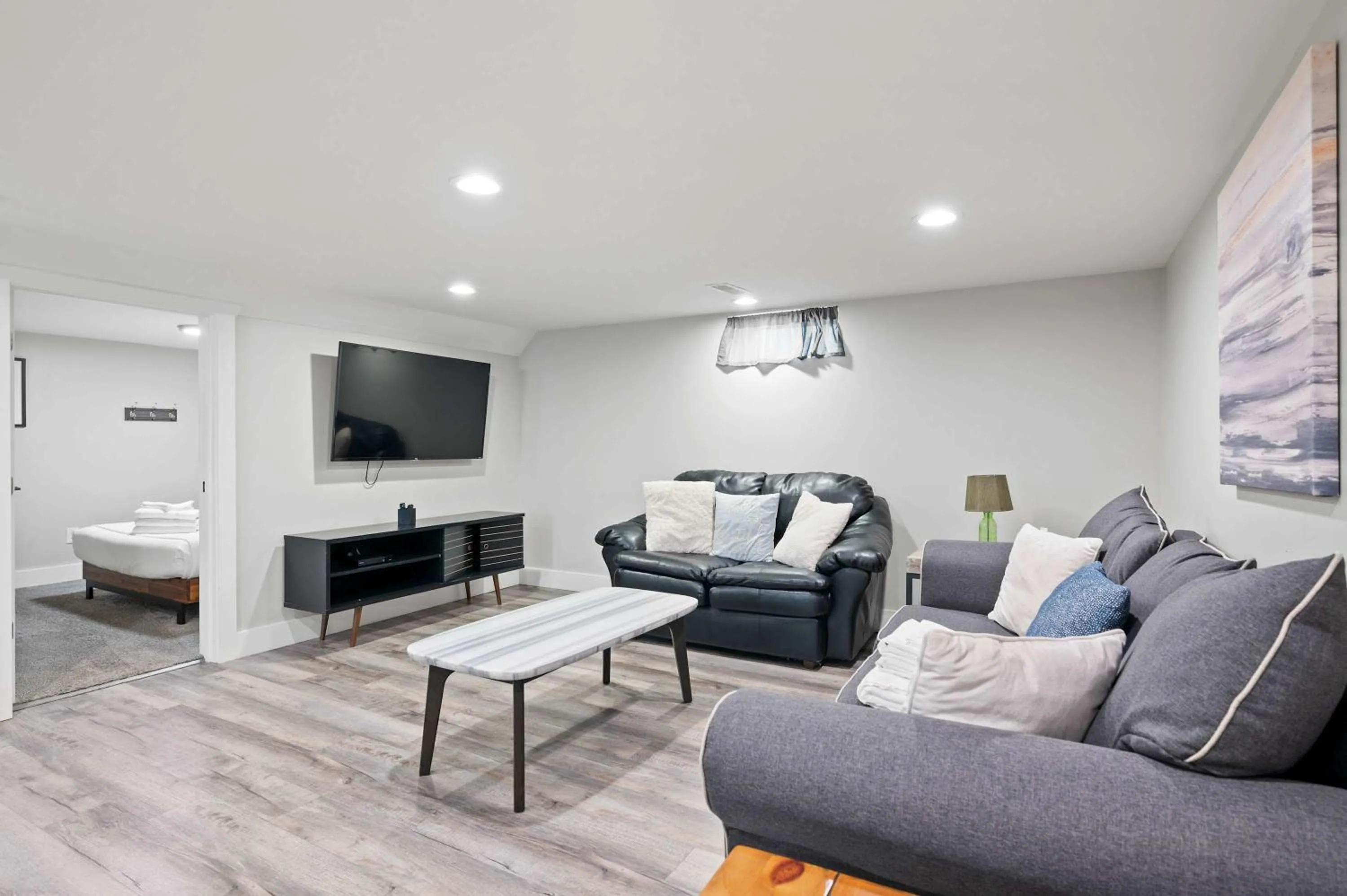 Fishing & Skate Park, 10 mins to Ark, Sleeps 14