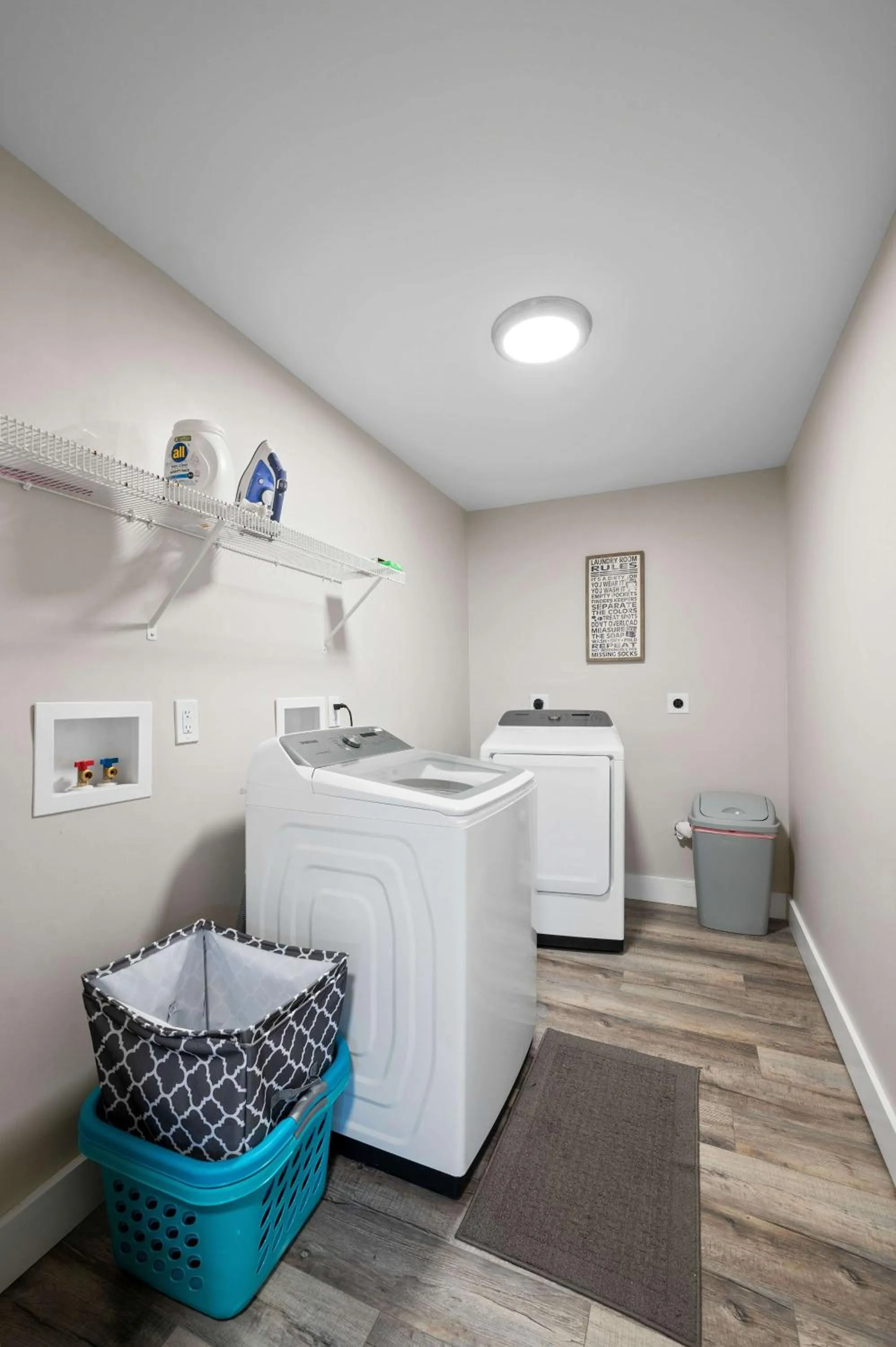 Fishing & Skate Park, 10 mins to Ark, Sleeps 14