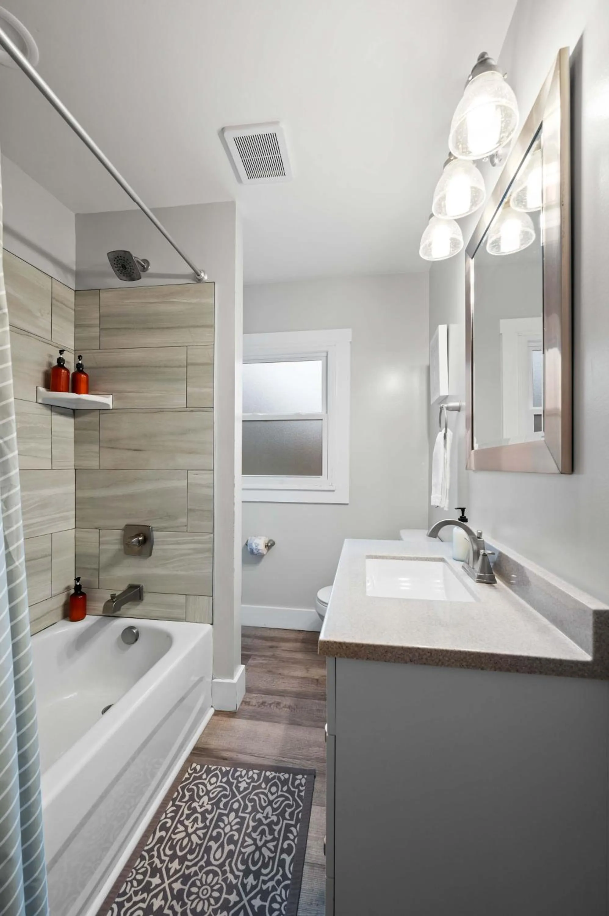 Fishing & Skate Park, 10 mins to Ark, Sleeps 14