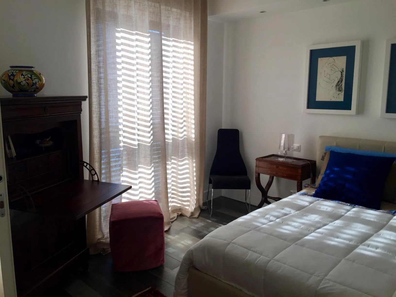 Decorative detail, Bed in Casa Aricò & Shatulle Suites