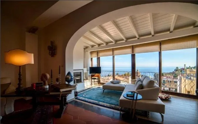 Living room in Casa Aricò & Shatulle Suites