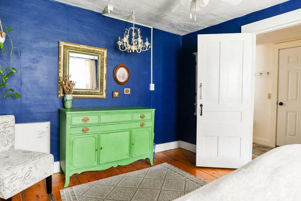 Bed in Craftsbury Farmhouse