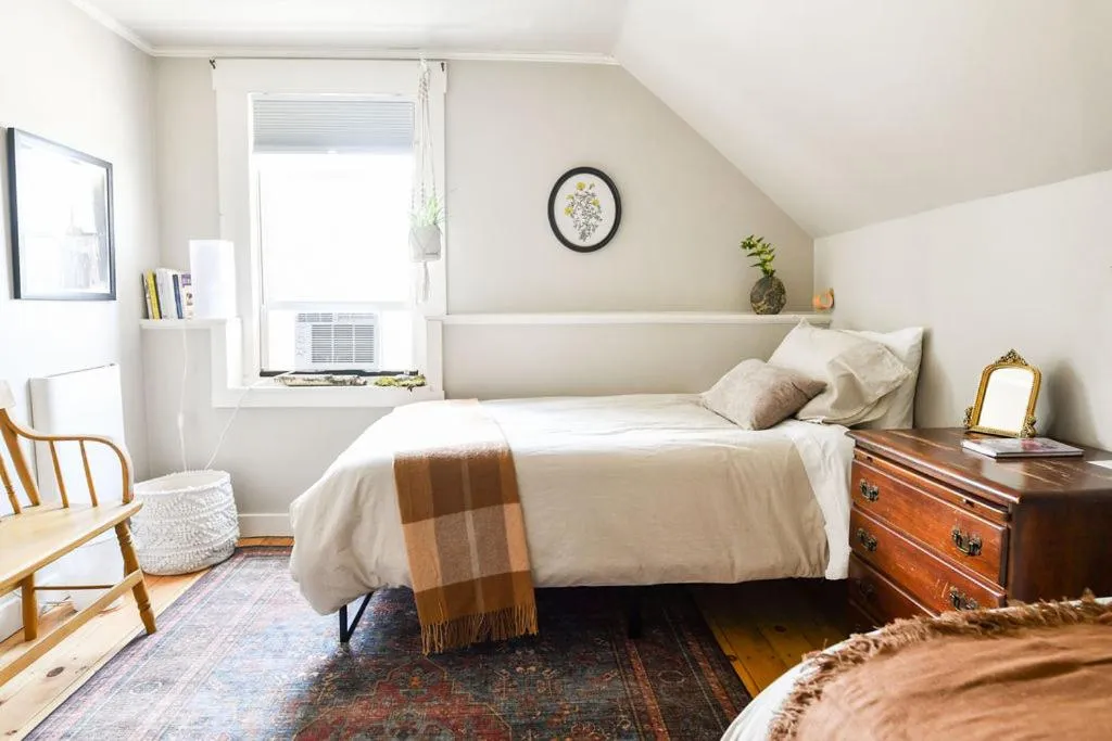 Bed in Craftsbury Farmhouse