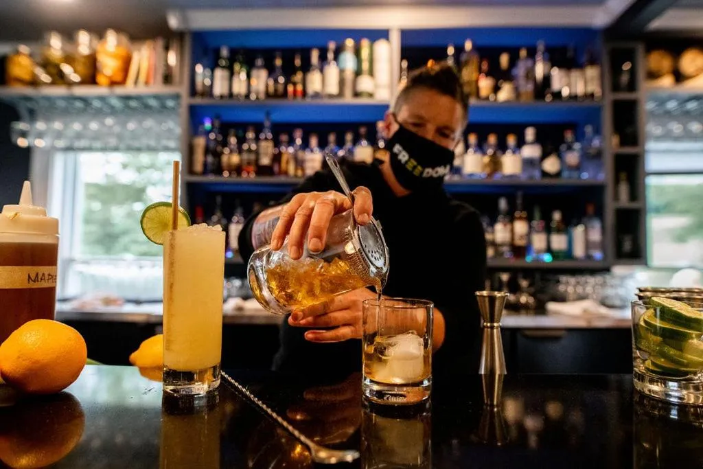 Lounge or bar in Craftsbury Farmhouse