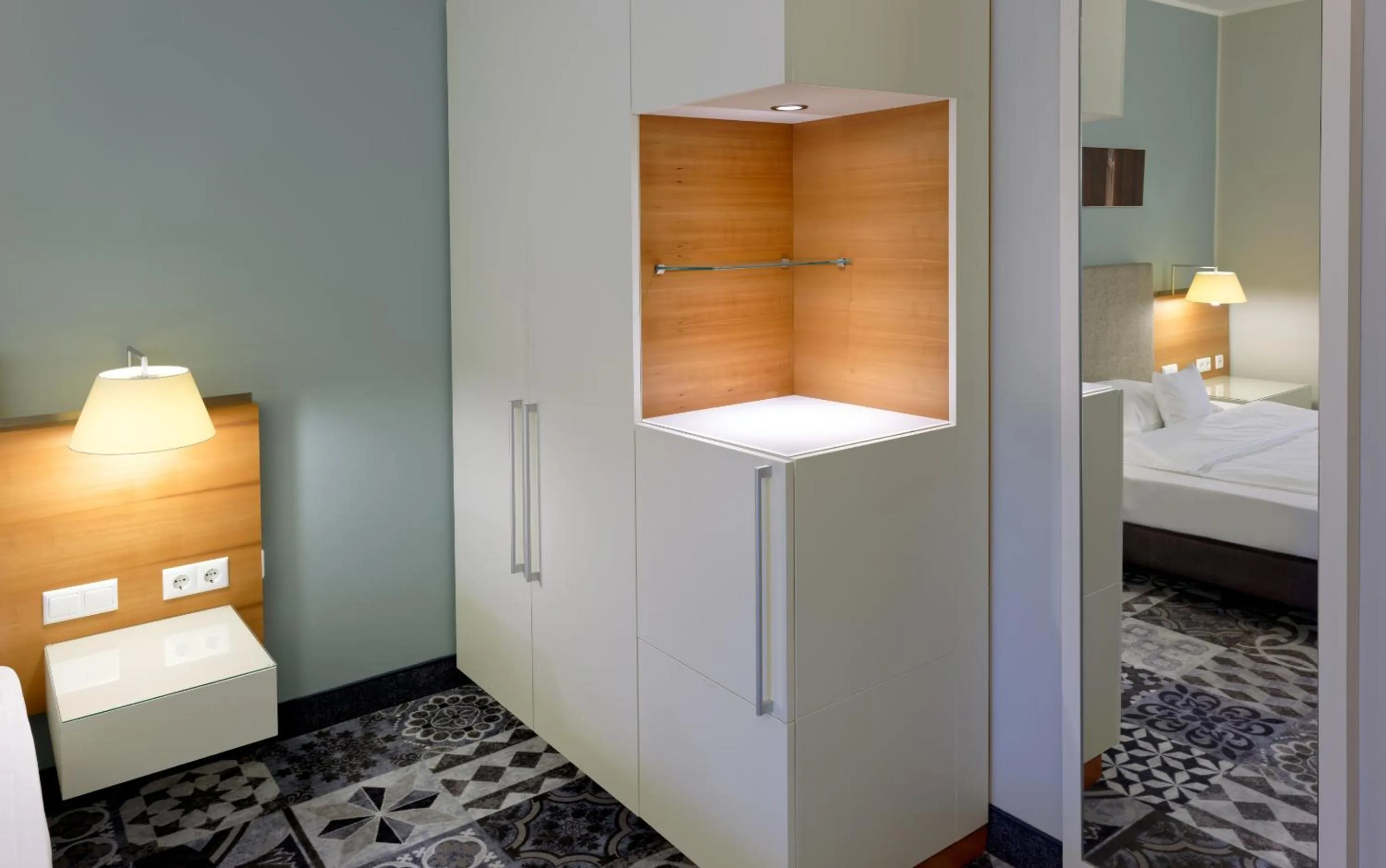 wardrobe, Bed in Hotel am Kloster