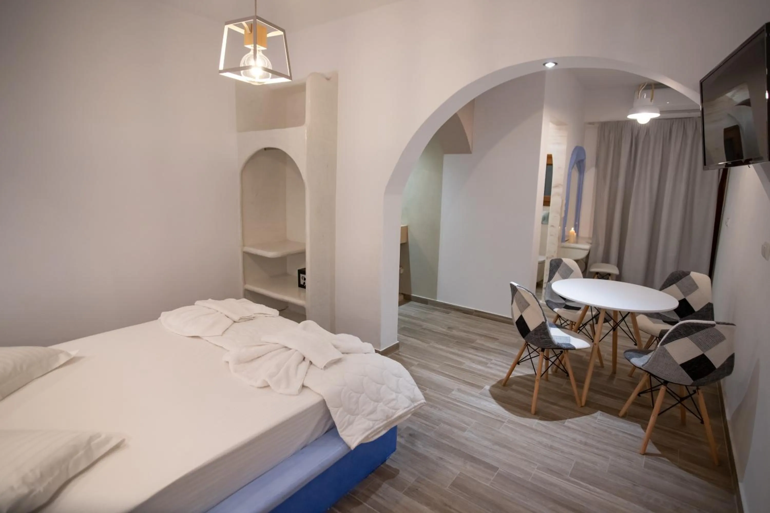 Photo of the whole room, Bed in Alta Vista Naxos