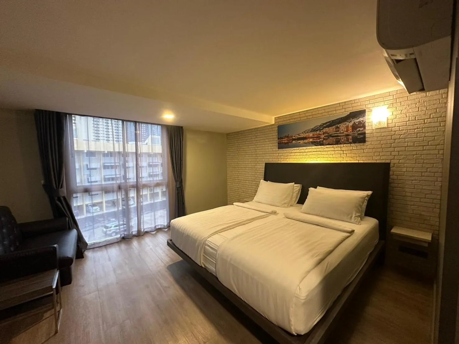 Bed in BB Glass House