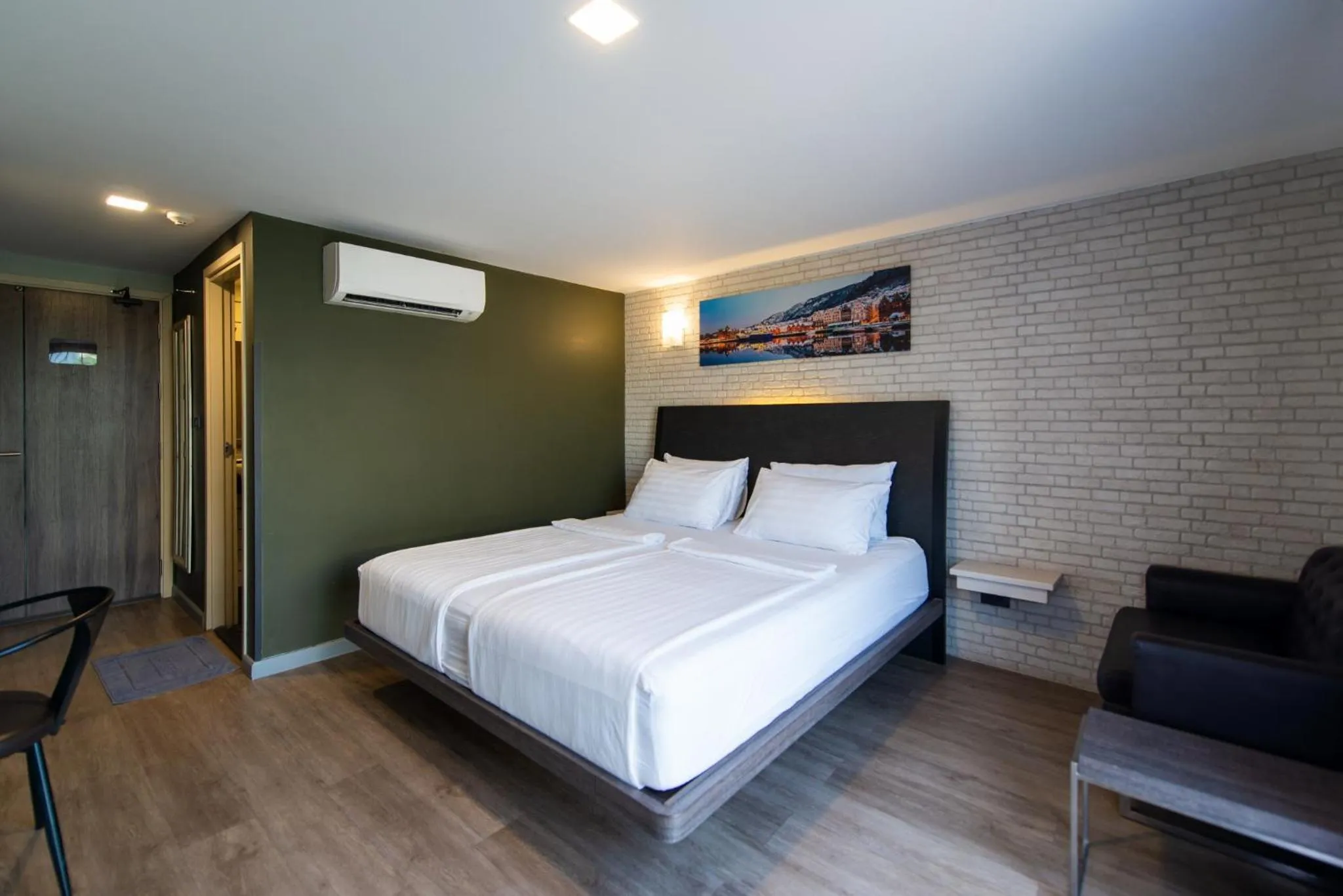 Bed in BB Glass House บีบี กลาสเฮ้าส์