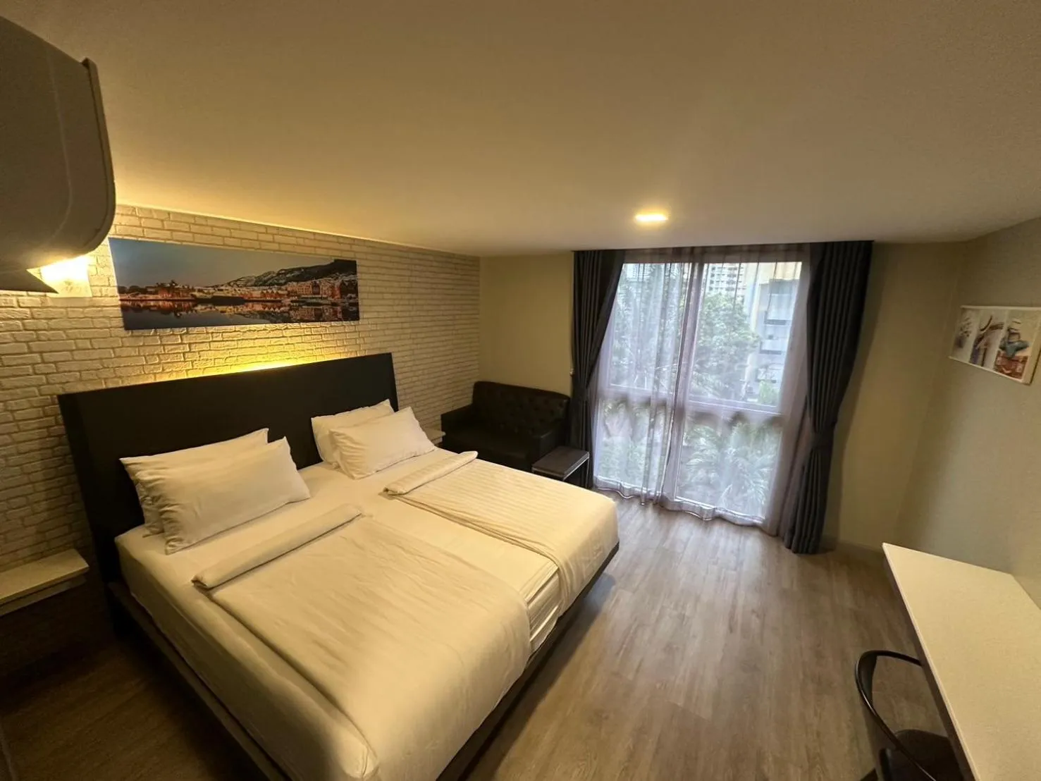 Bed in BB Glass House