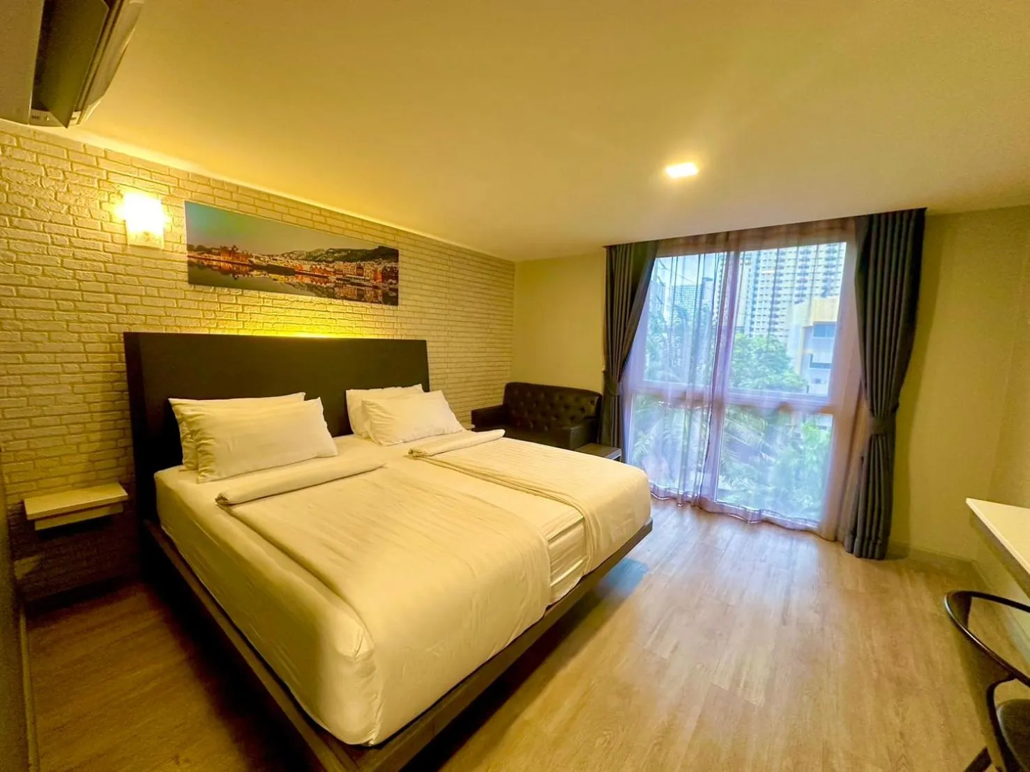 Bed in BB Glass House