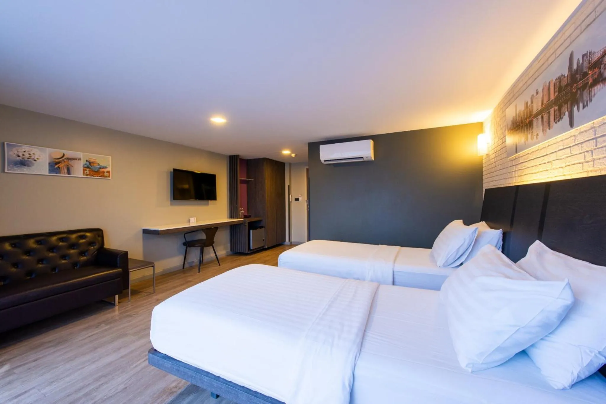 Bed in BB Glass House บีบี กลาสเฮ้าส์