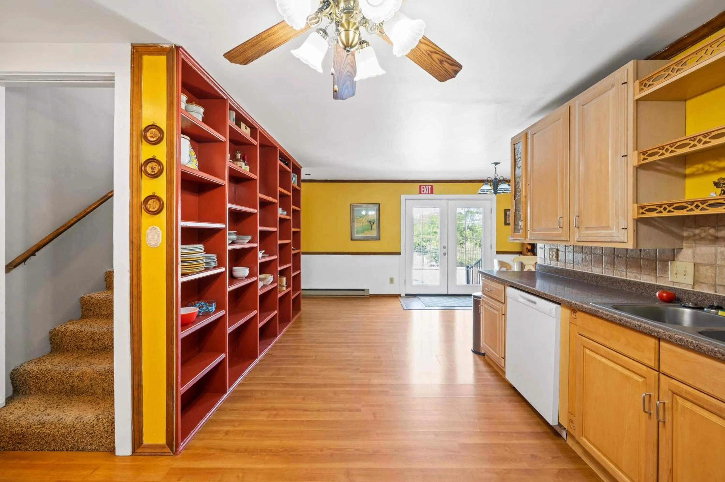 Country Lodge for 18, With Pool and Pond, Near Ark