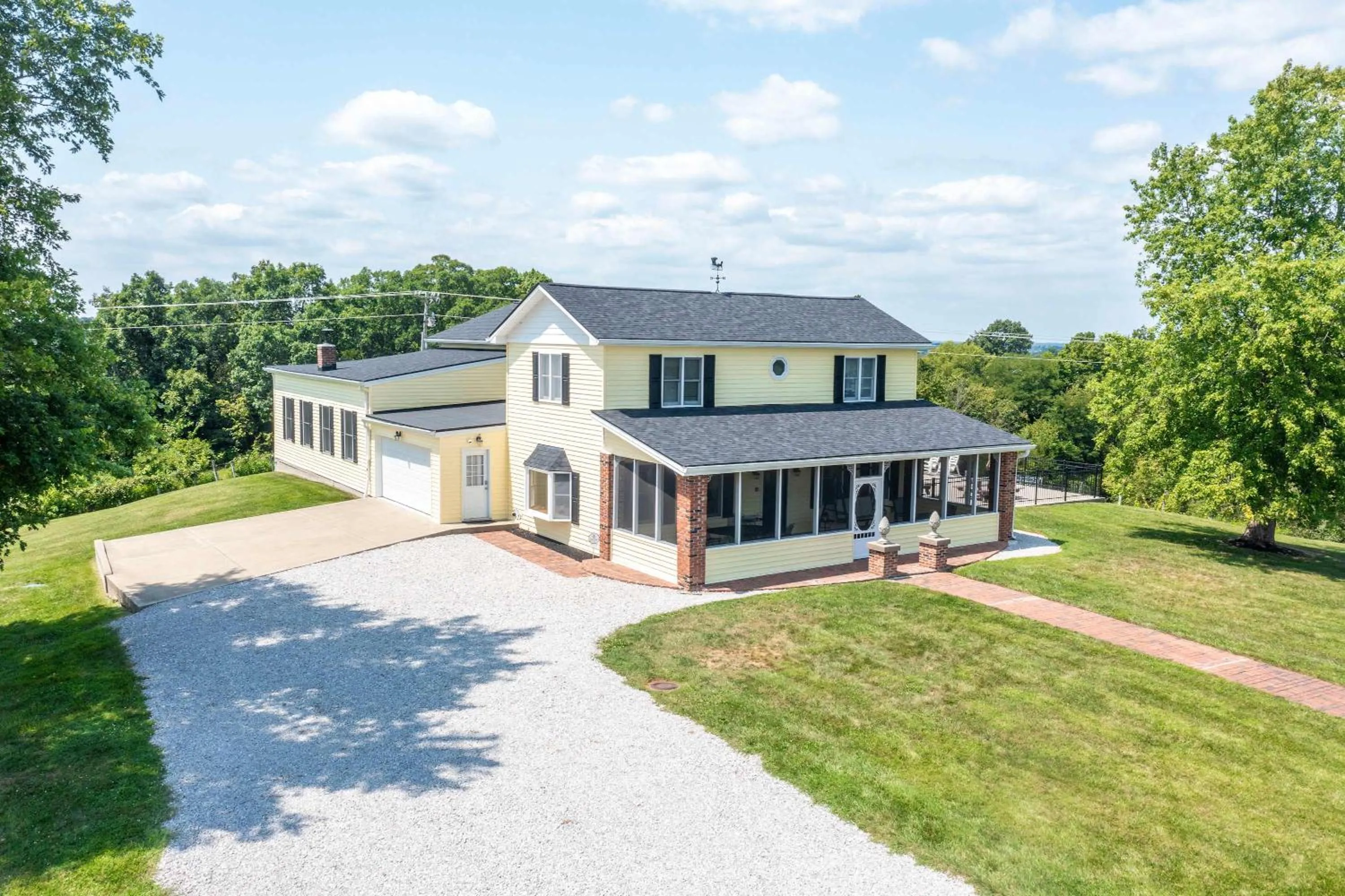 Country Lodge for 18, With Pool and Pond, Near Ark