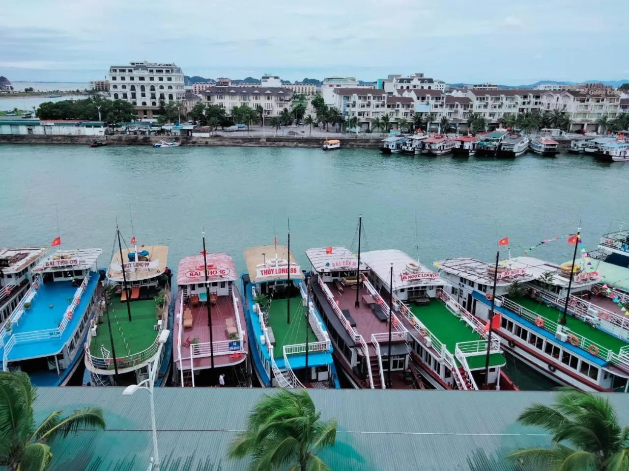 Golden Palm HaLong Hotel