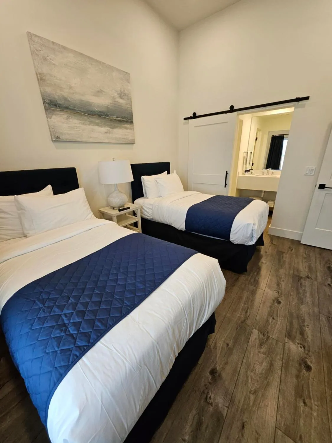 Bed in The Suites at Fishermen's Village - 2 Bedroom Suites