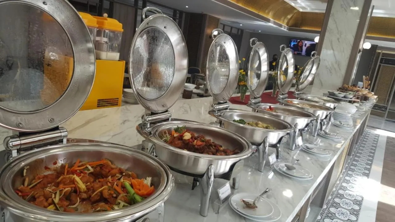 Food in Zigna Kampung Batik