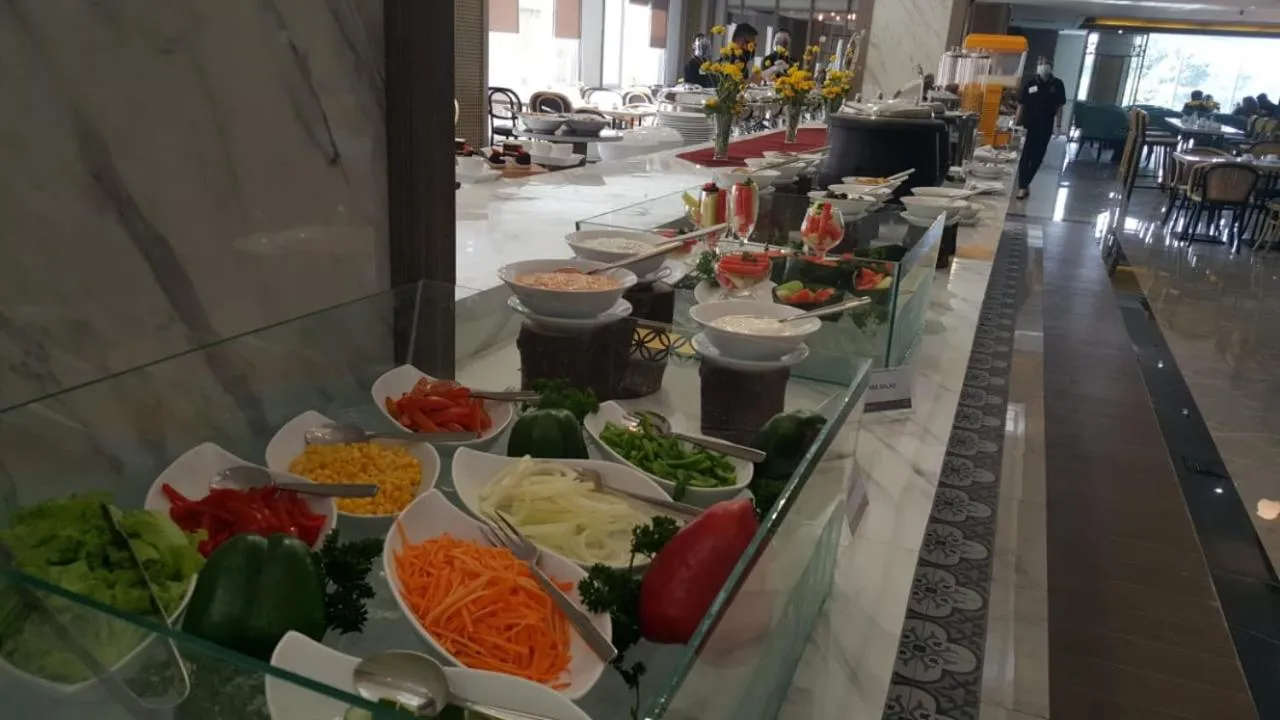 Food and drinks in Zigna Kampung Batik