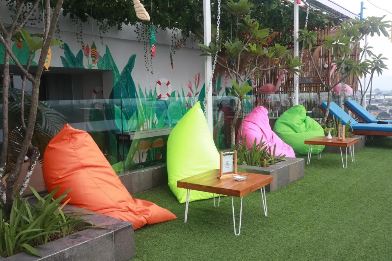 Swimming pool in Zigna Kampung Batik