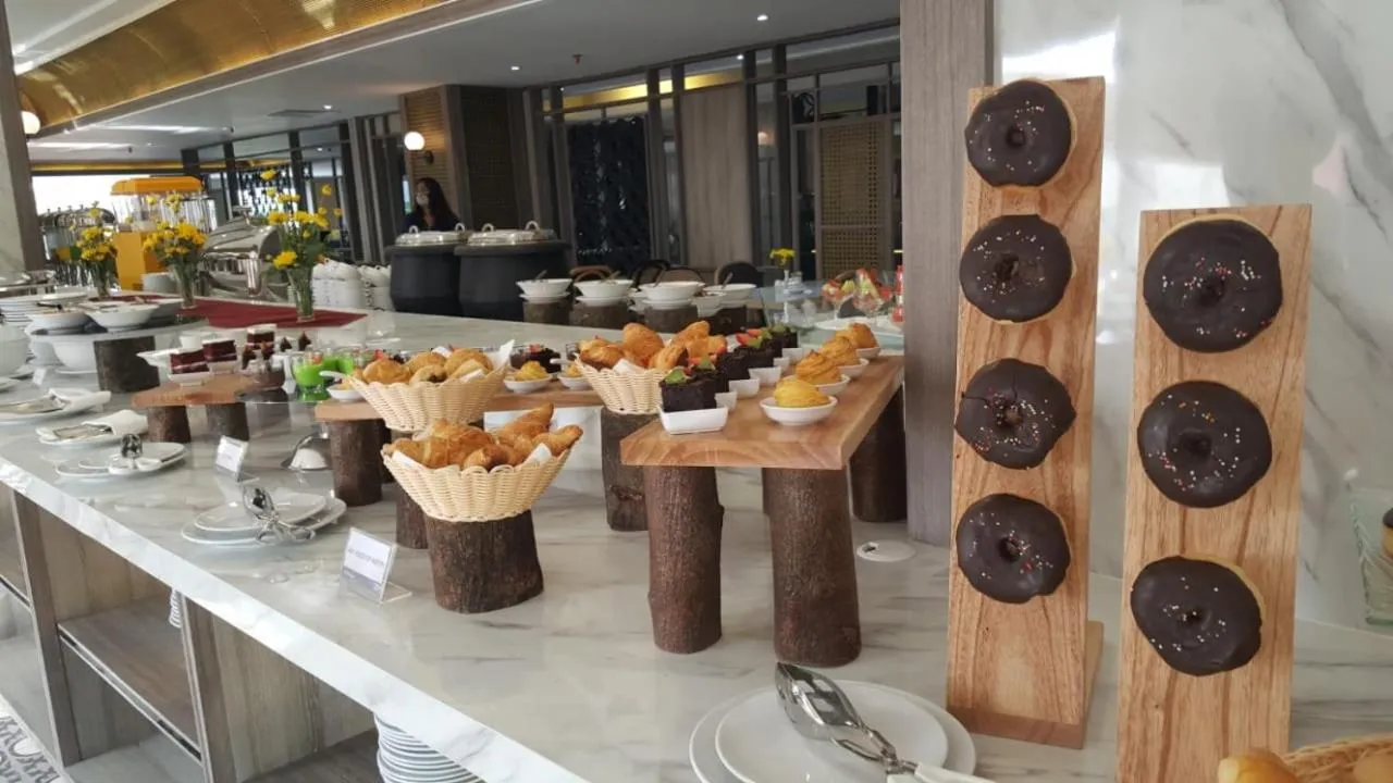 Food in Zigna Kampung Batik