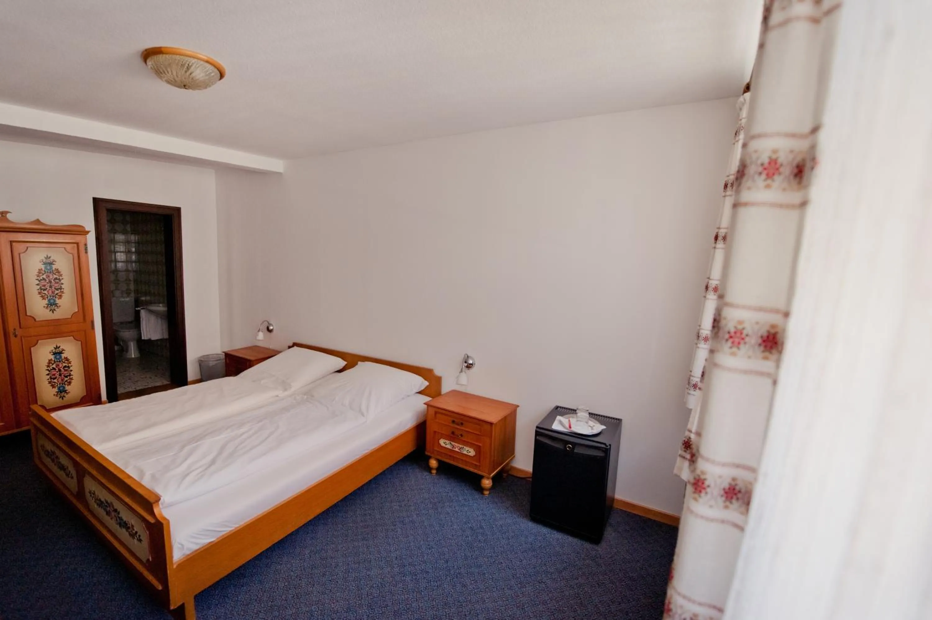 Bed in Hotel Alt-Ringlein