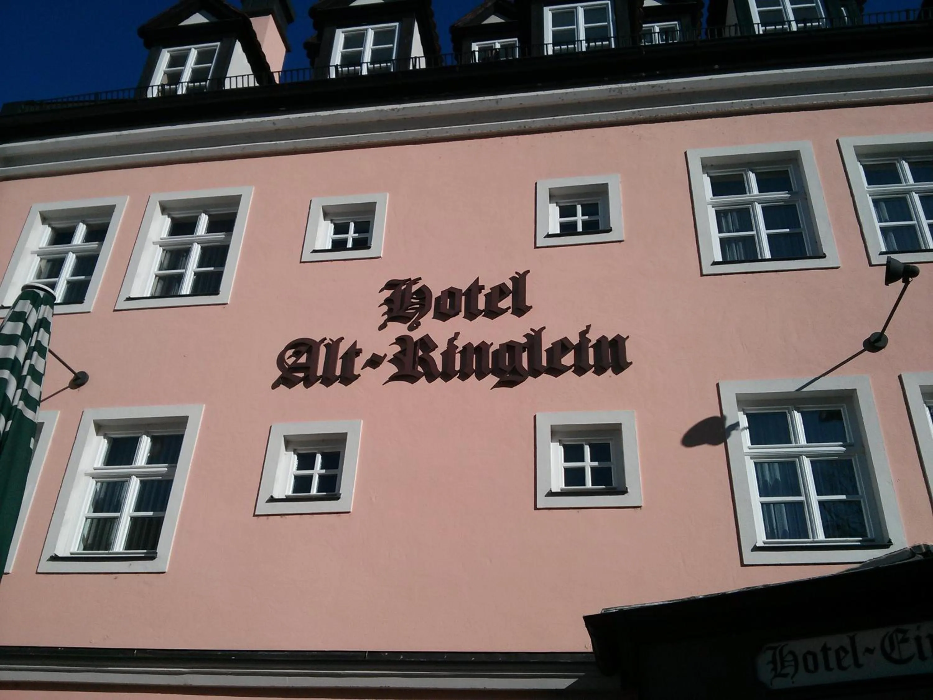 Facade/entrance in Hotel Alt-Ringlein