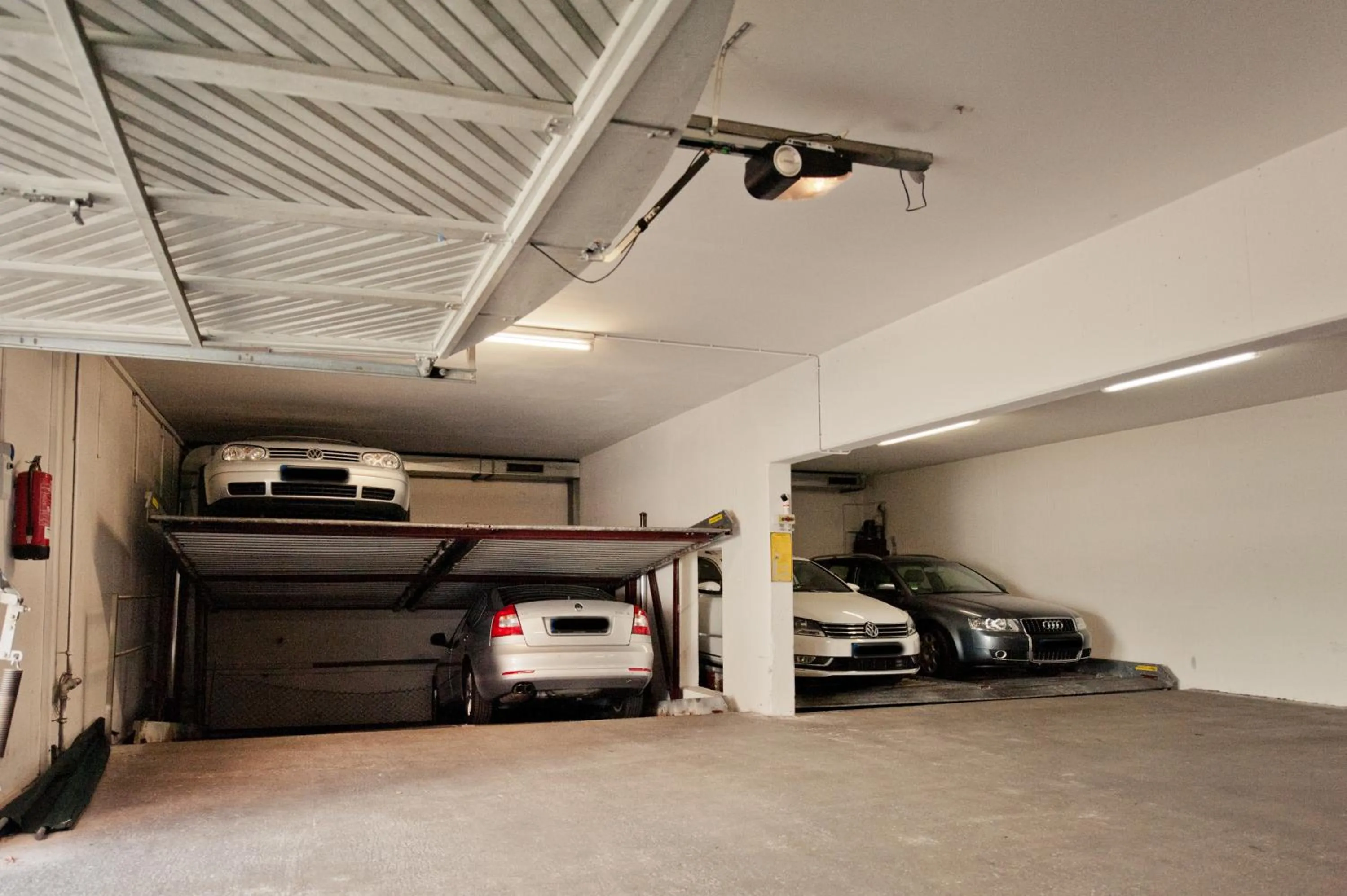 Parking, Bed in Hotel Alt-Ringlein