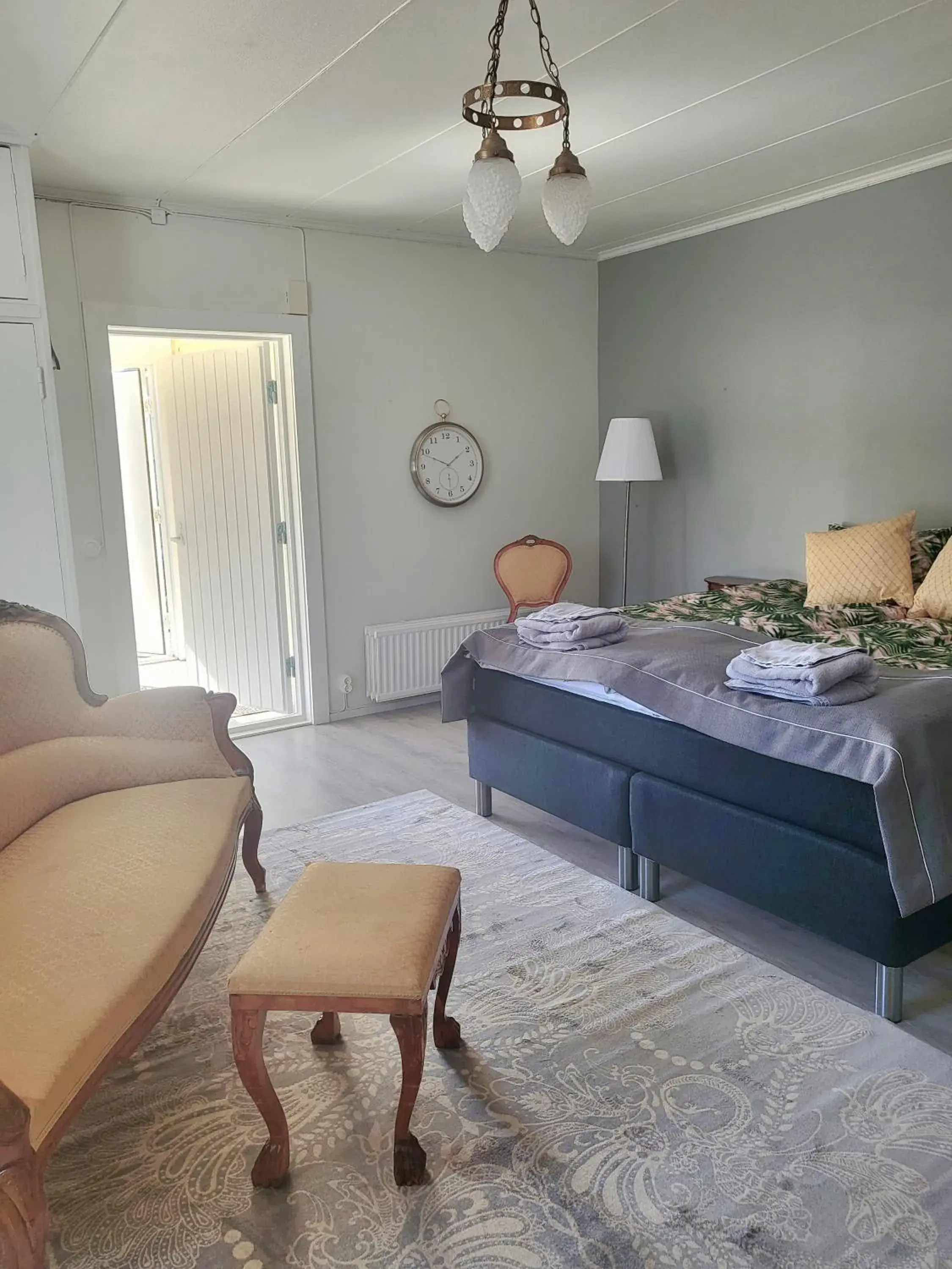 Deluxe Double Room with Shower - single occupancy in Saarijärven Ruustinna Oy Deluxe Double Room with Shower - single occupancy in Saarijärven Ruustinna Oy