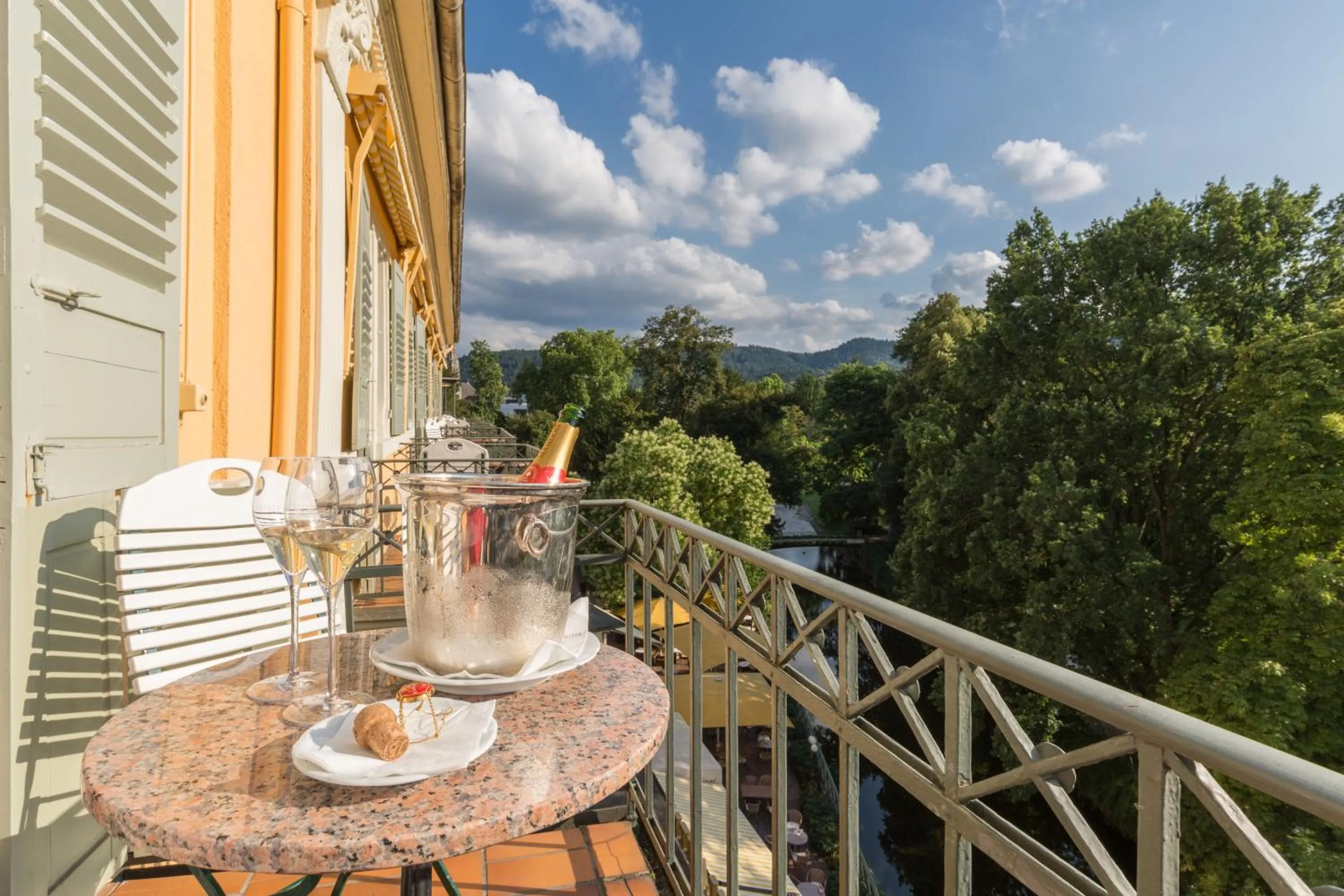 River view in Atlantic Parkhotel